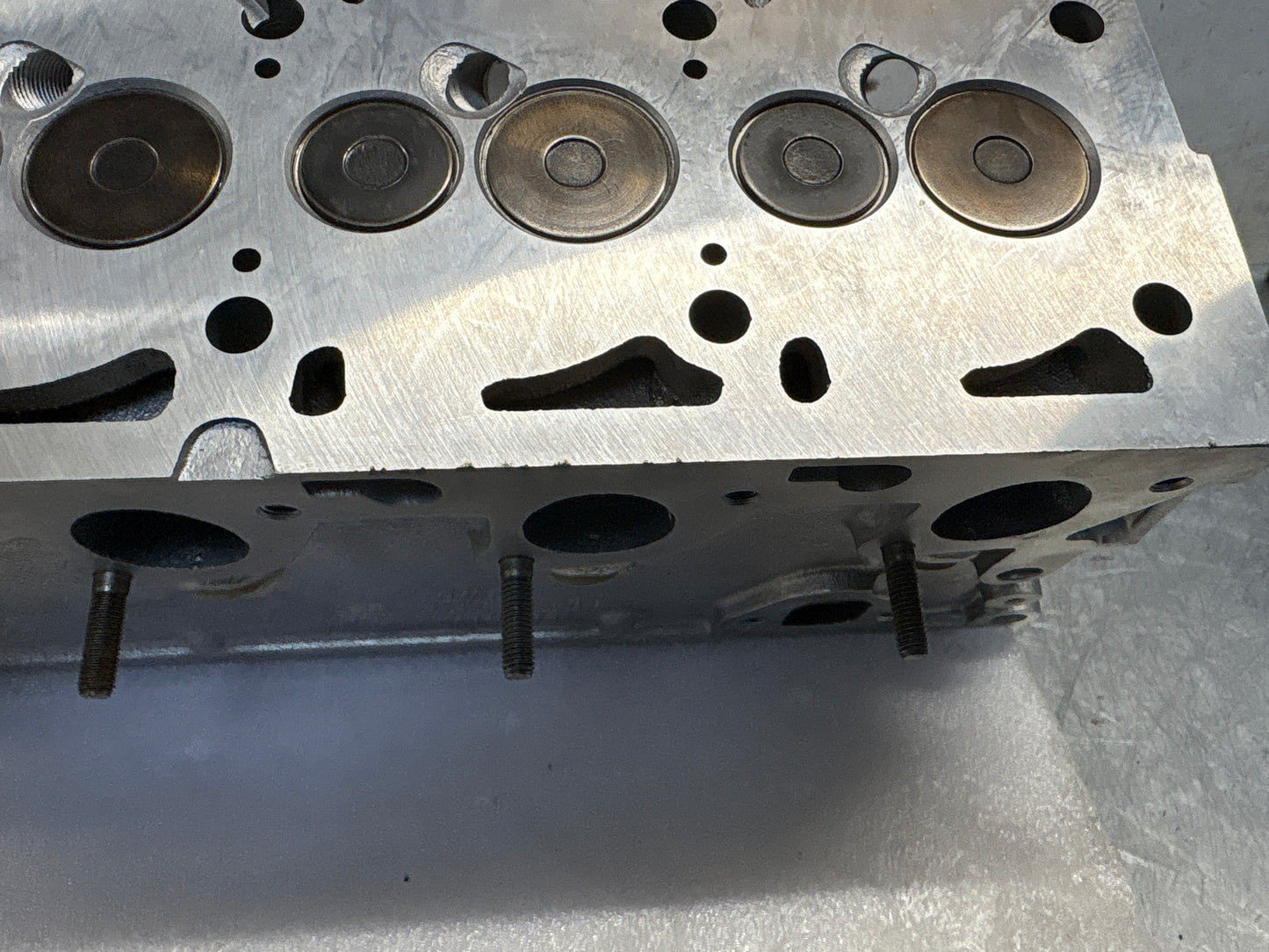 Porsche 924 2.0 cylinder head, refurbished  047 103 373 047103373
