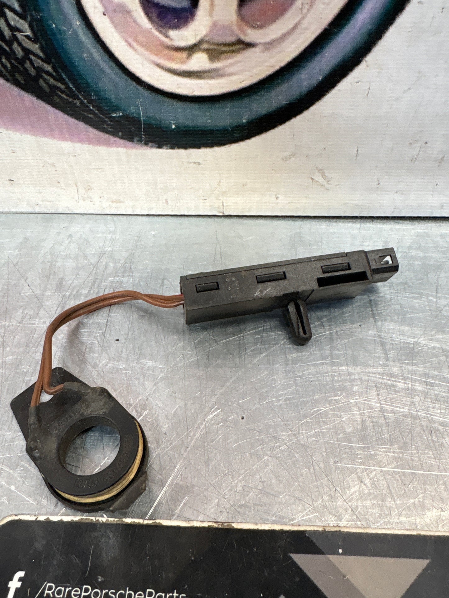Porsche 928 door central locking pulse generator, used 92863713700
