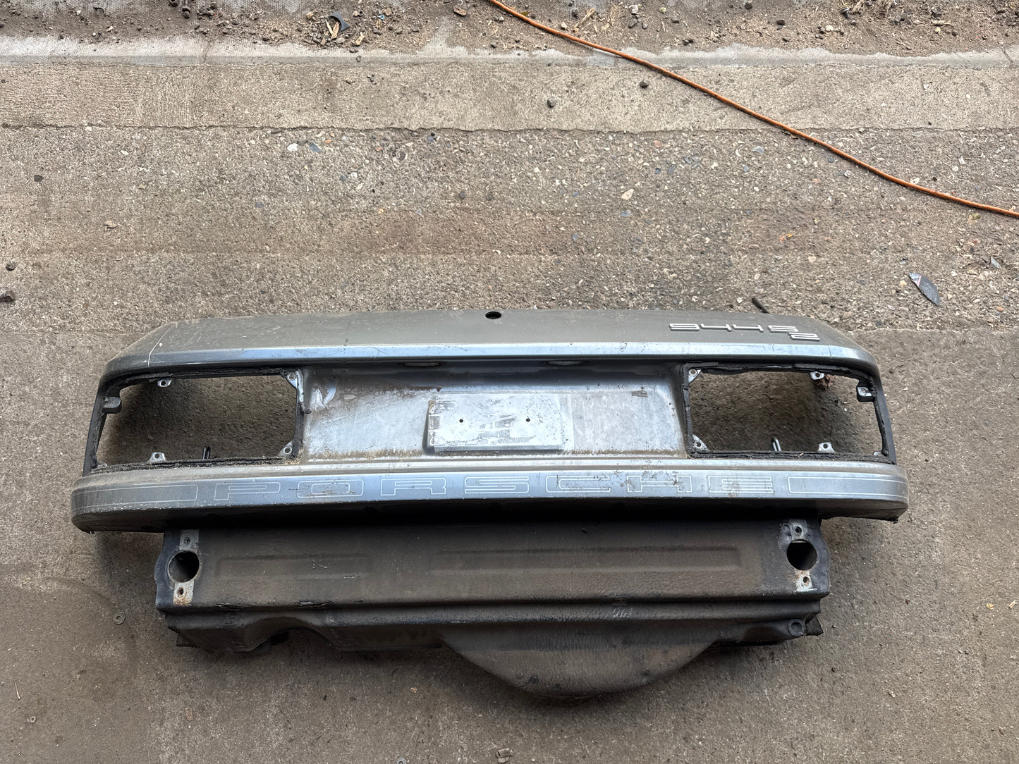 Porsche 944 S2 rear end cut, 94450303701, used