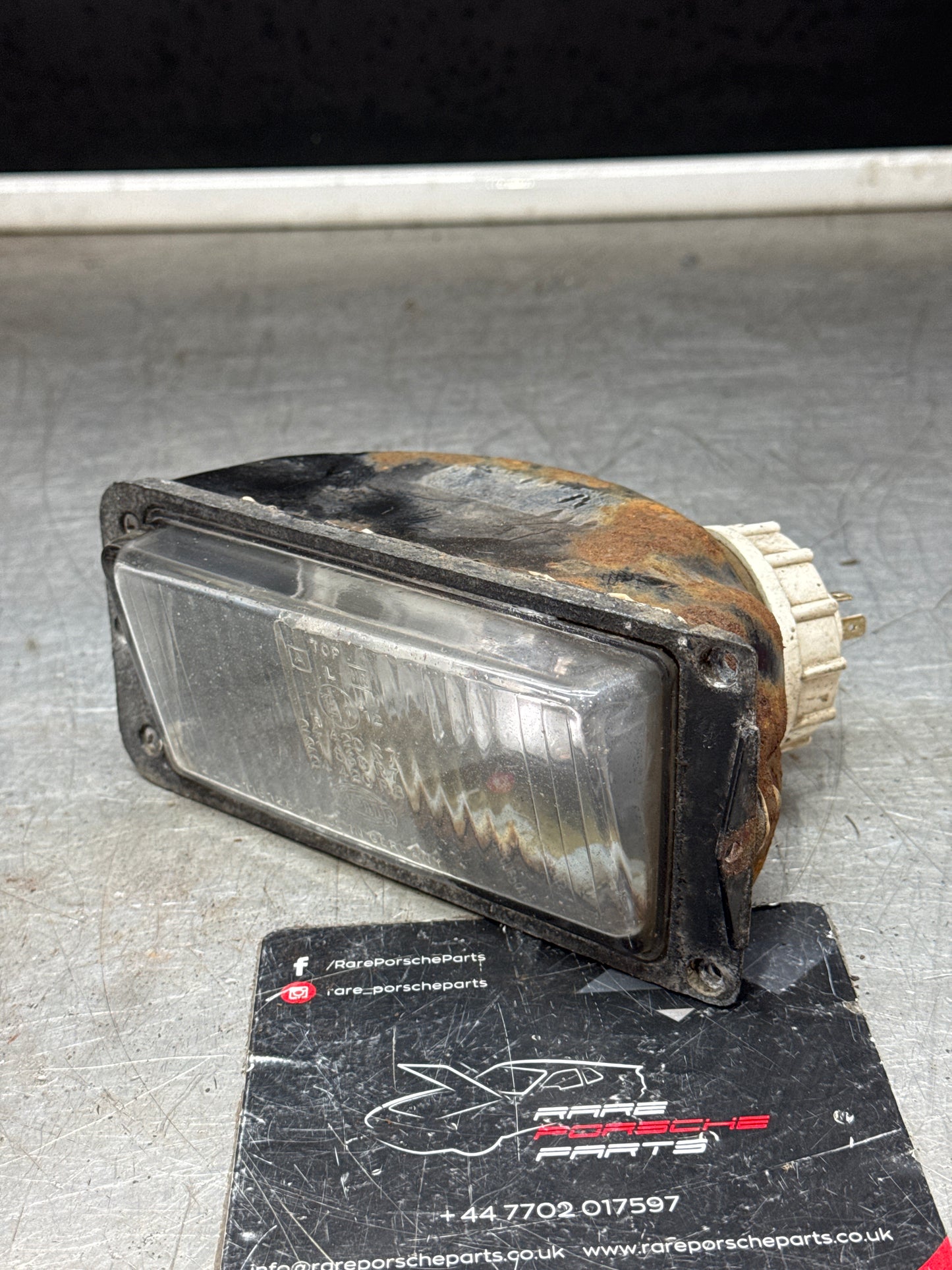 Porsche 924 Front left driving light, Used 477941751D