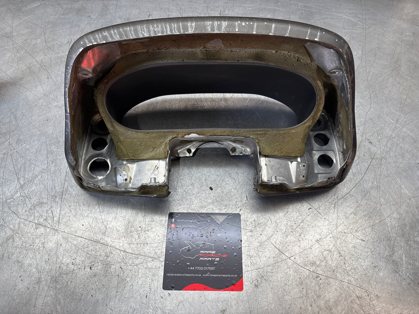 Porsche 928 instrument box 92855203103 black , spares or repair