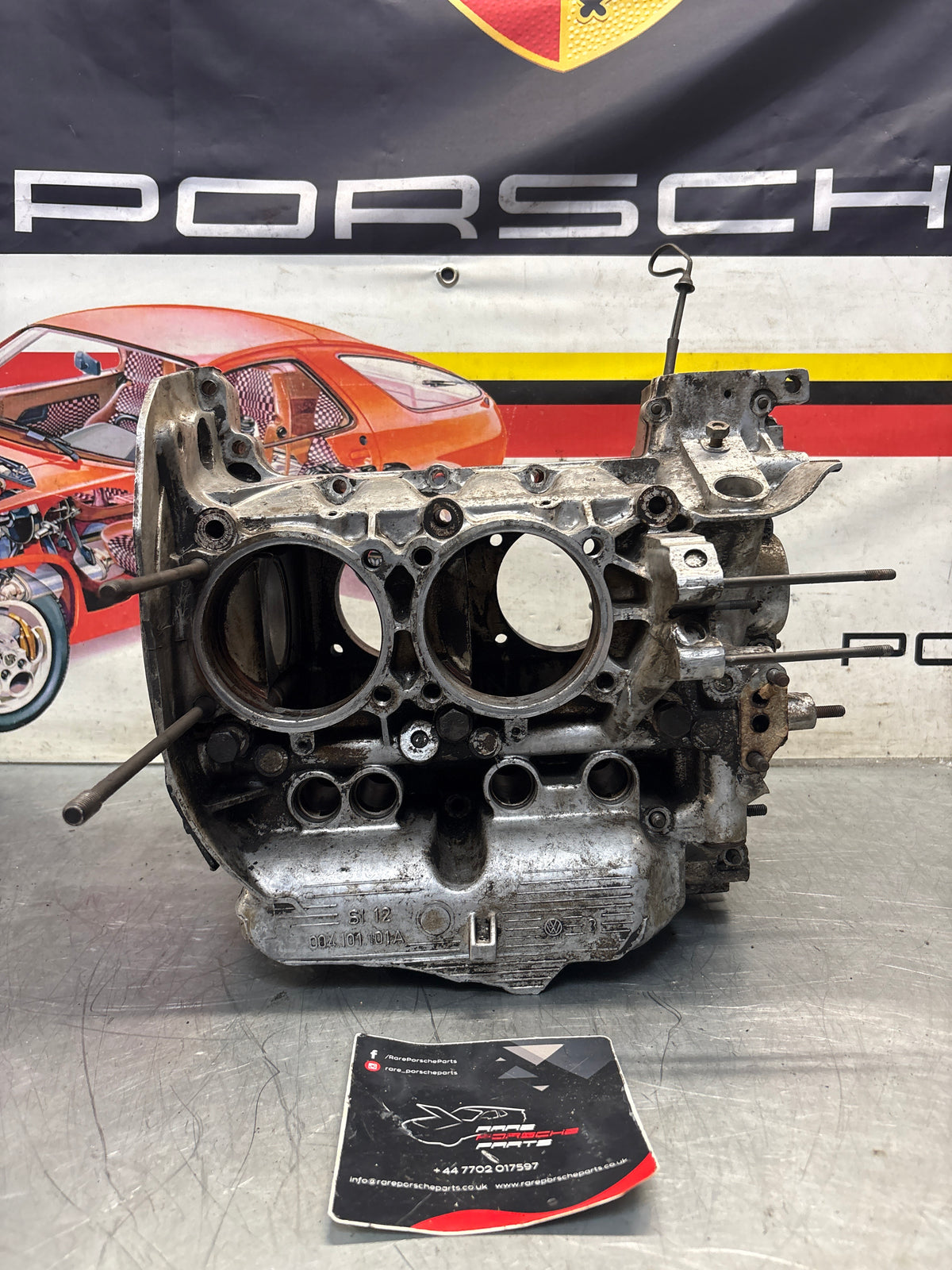 Porsche 914 1.7L engine case, used W0106089
