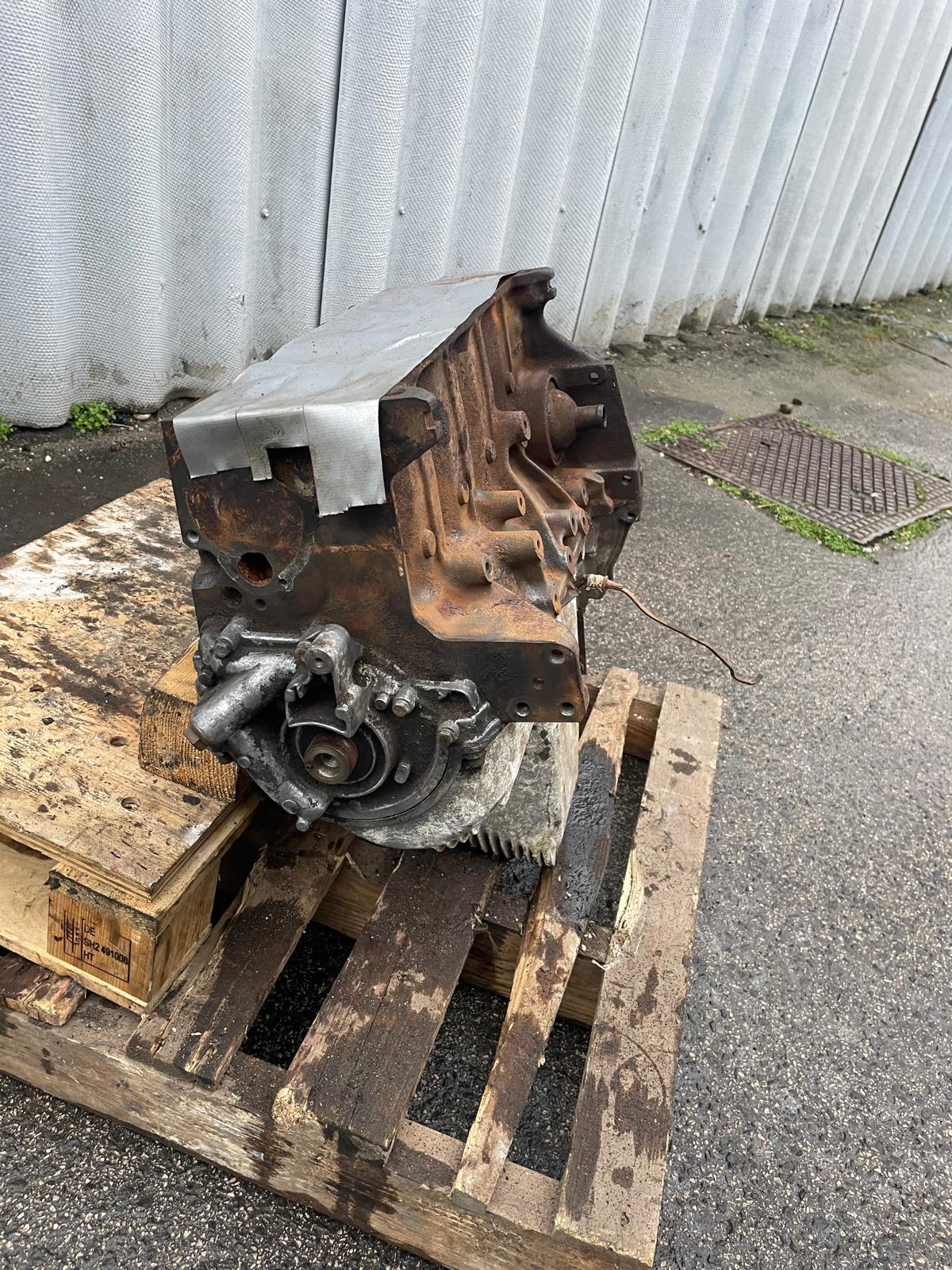 Porsche 924 Turbo S1 31/01 short block, used