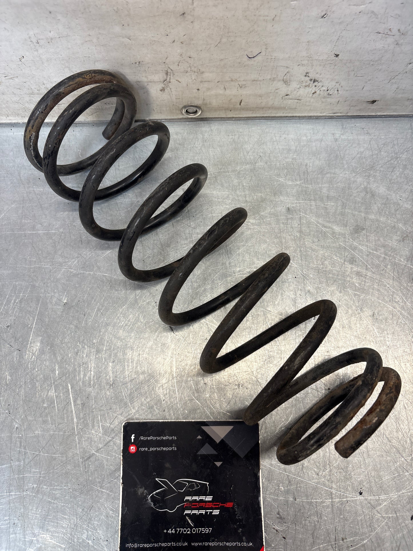 Porsche 924 coil spring, green, used 477411105M954