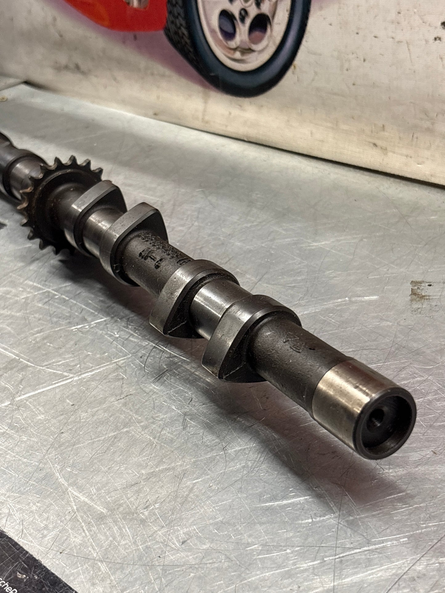 Porsche 928 S3 M28.45/46 engine Camshaft, exhaust side, cylinder 1-4, used 9281052931R / 92810529308