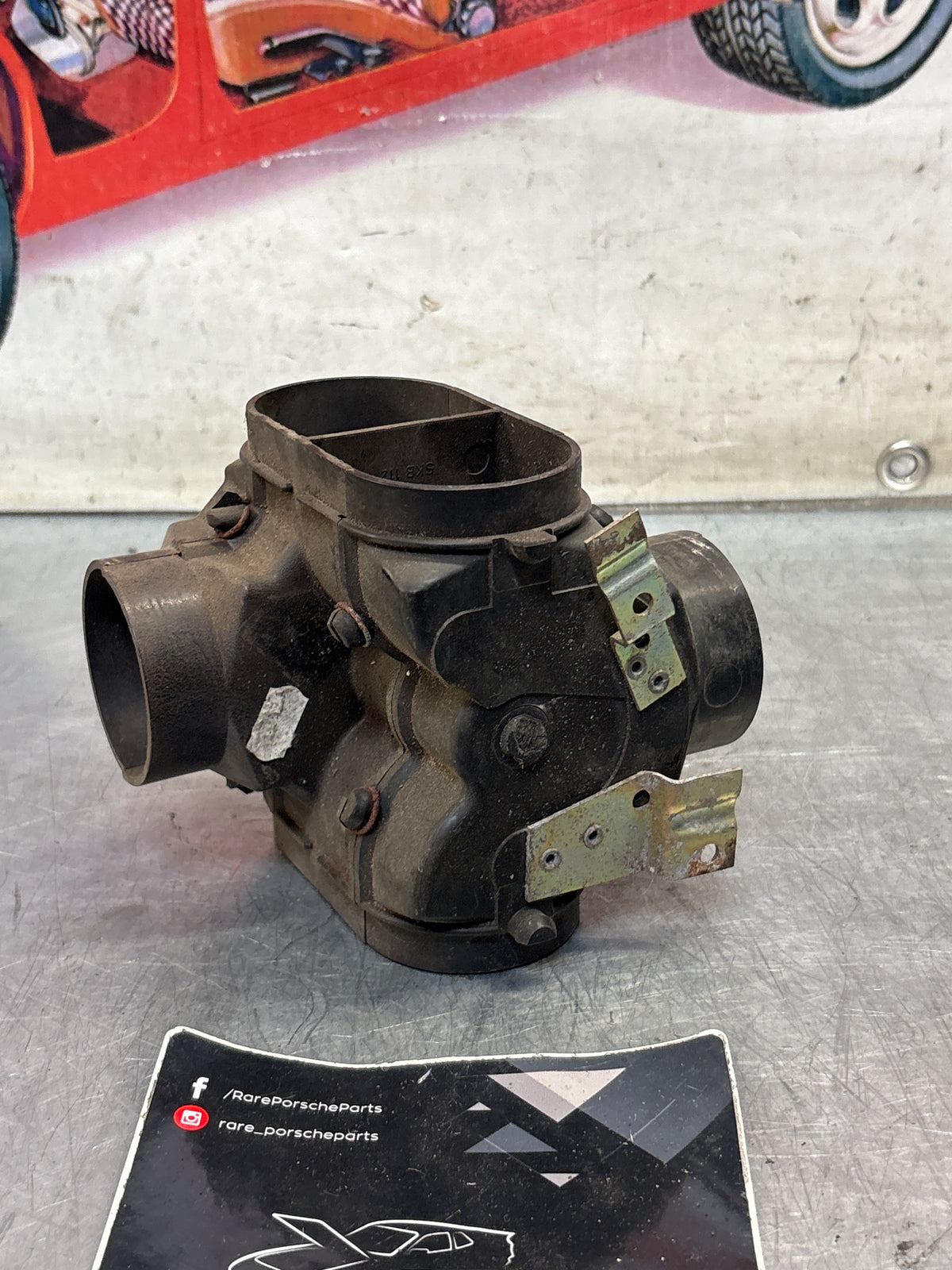 Porsche 914 front left air control box, 91457114910 Used