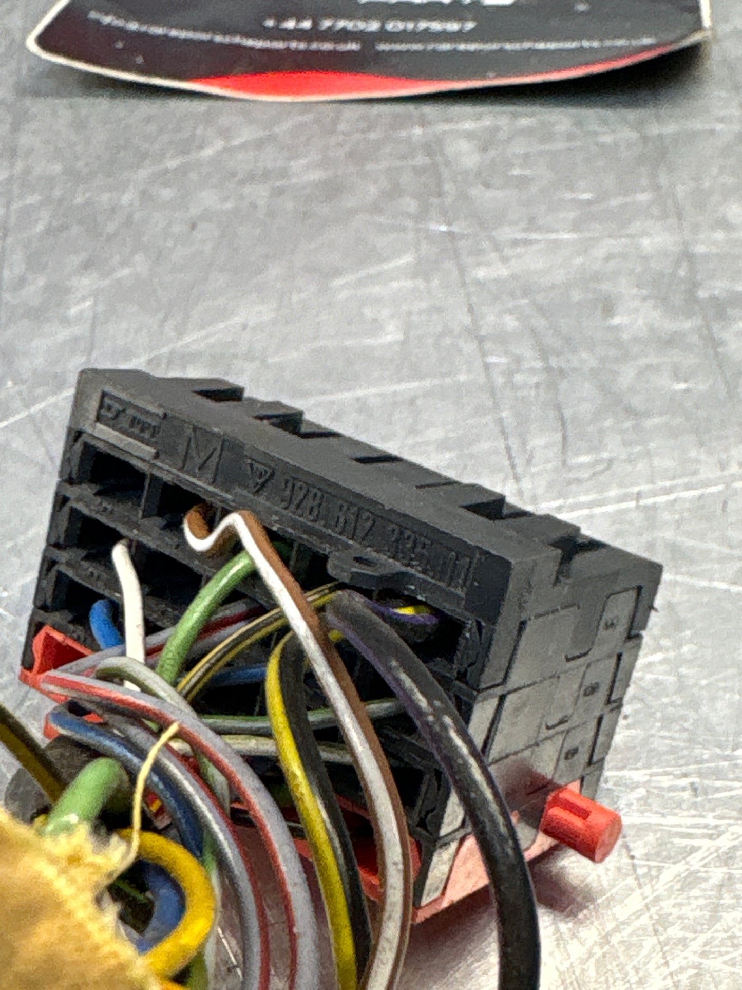 Porsche 944 85.5- fuse box pigtail, used black-red 92861233511