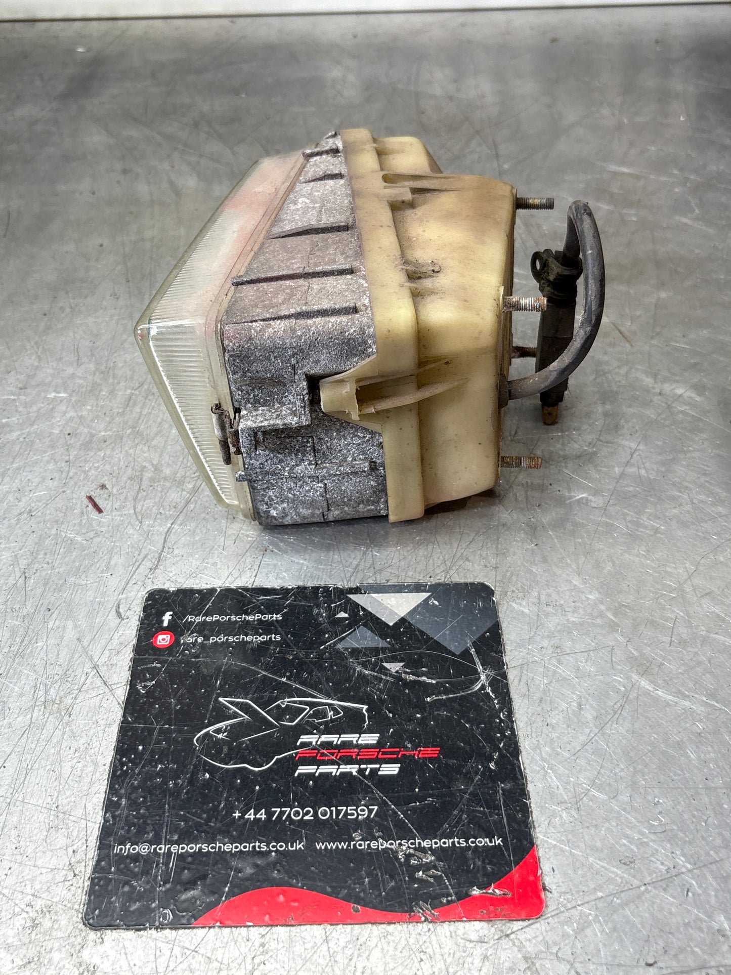 Porsche 928 Bosch headlight high beam, right 0305401002 / 92863141600