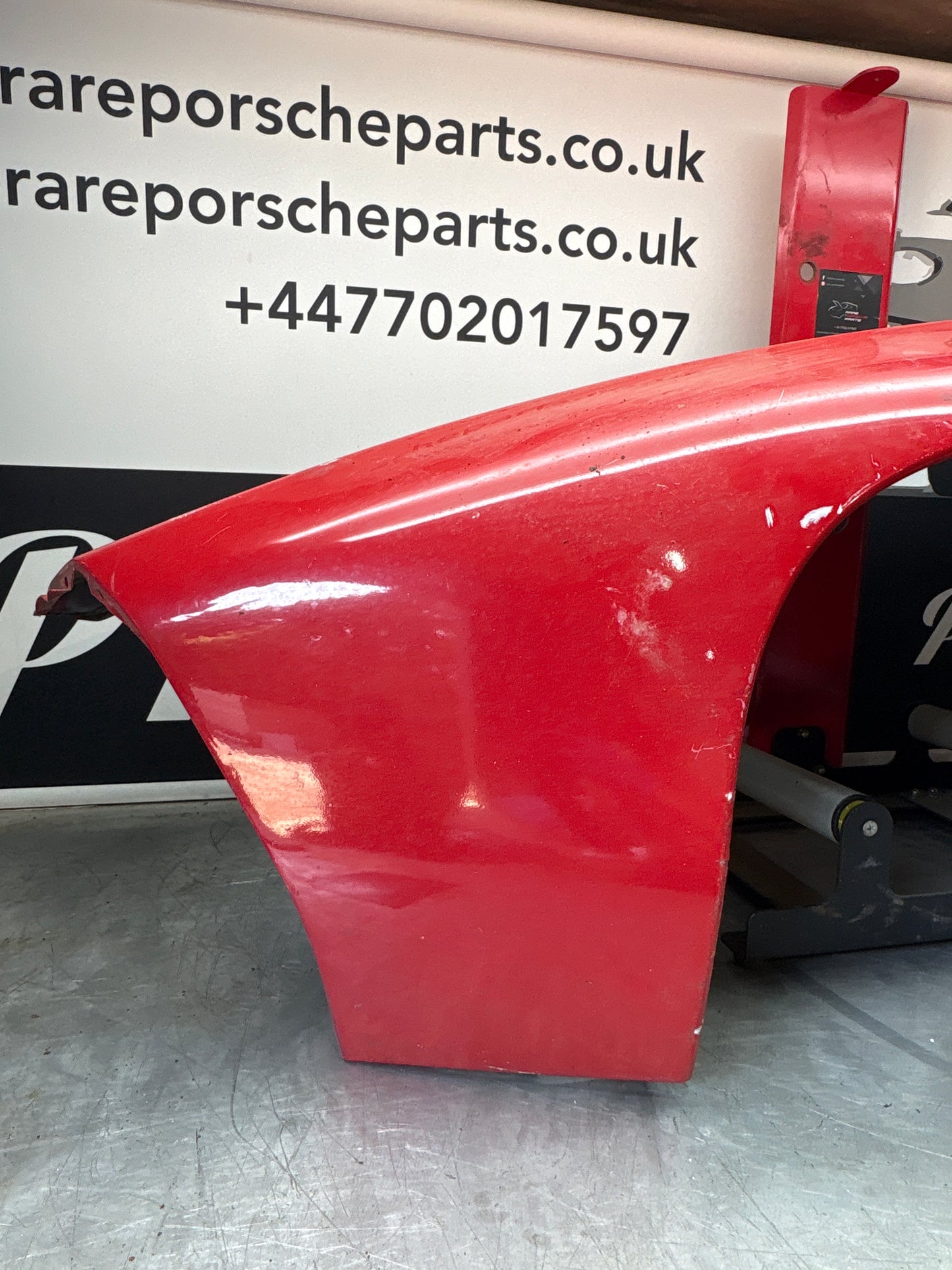 Porsche 928 -87 front left wing, 92850301103 used