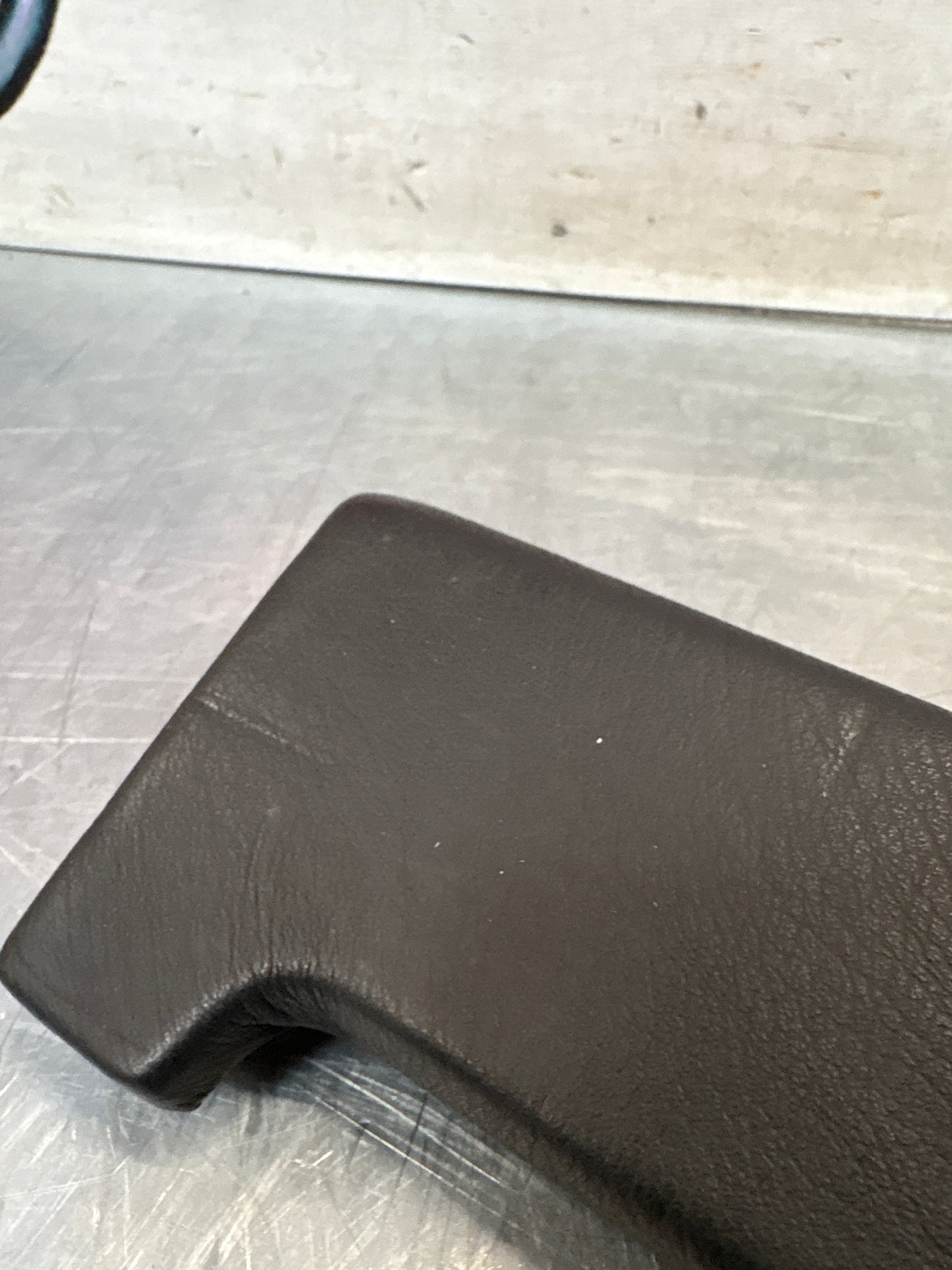 Porsche 928 door armrest lid, 928555233501, black genuine