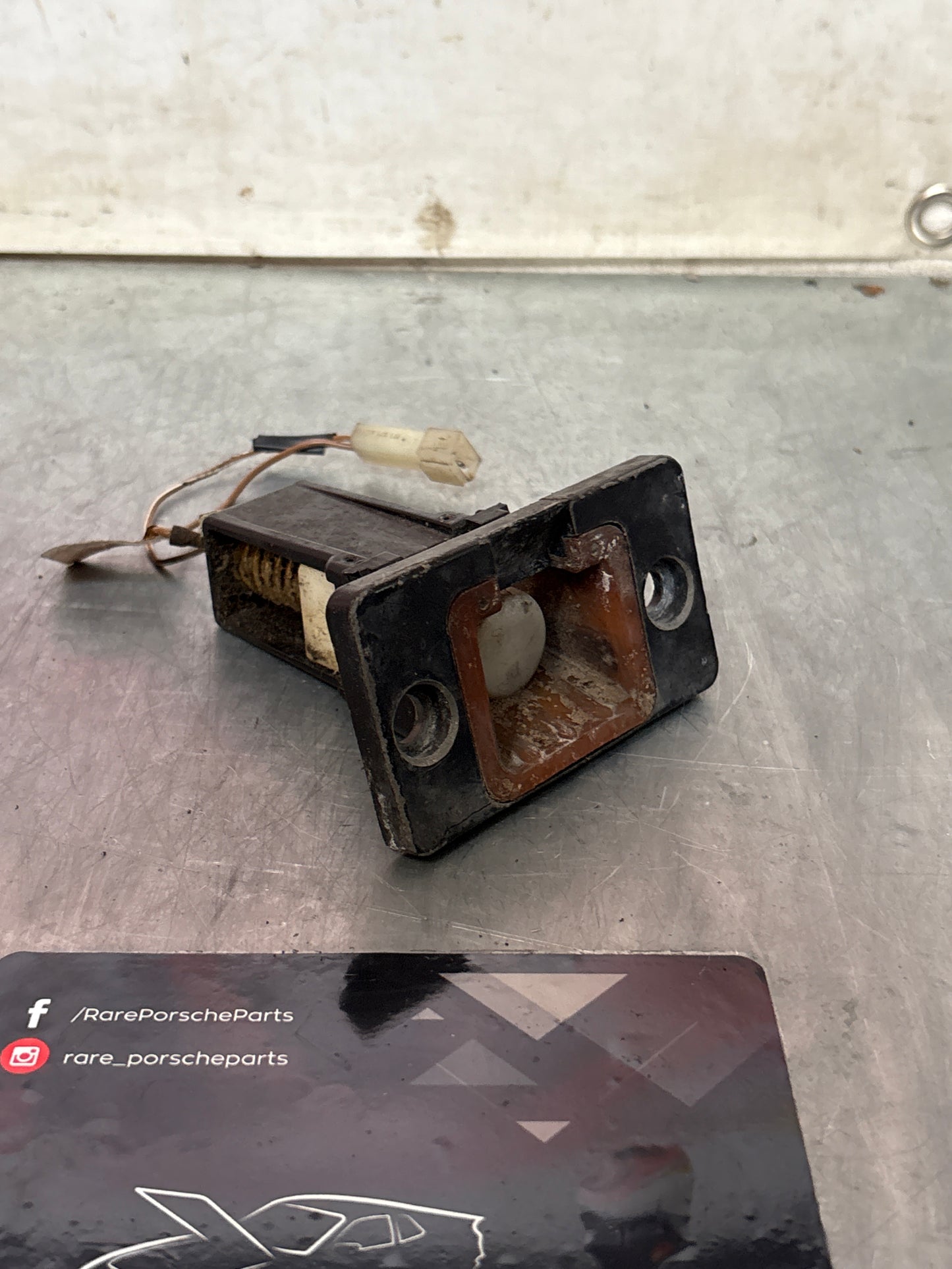 Porsche 928 rear boot lock receiver, 92851205503