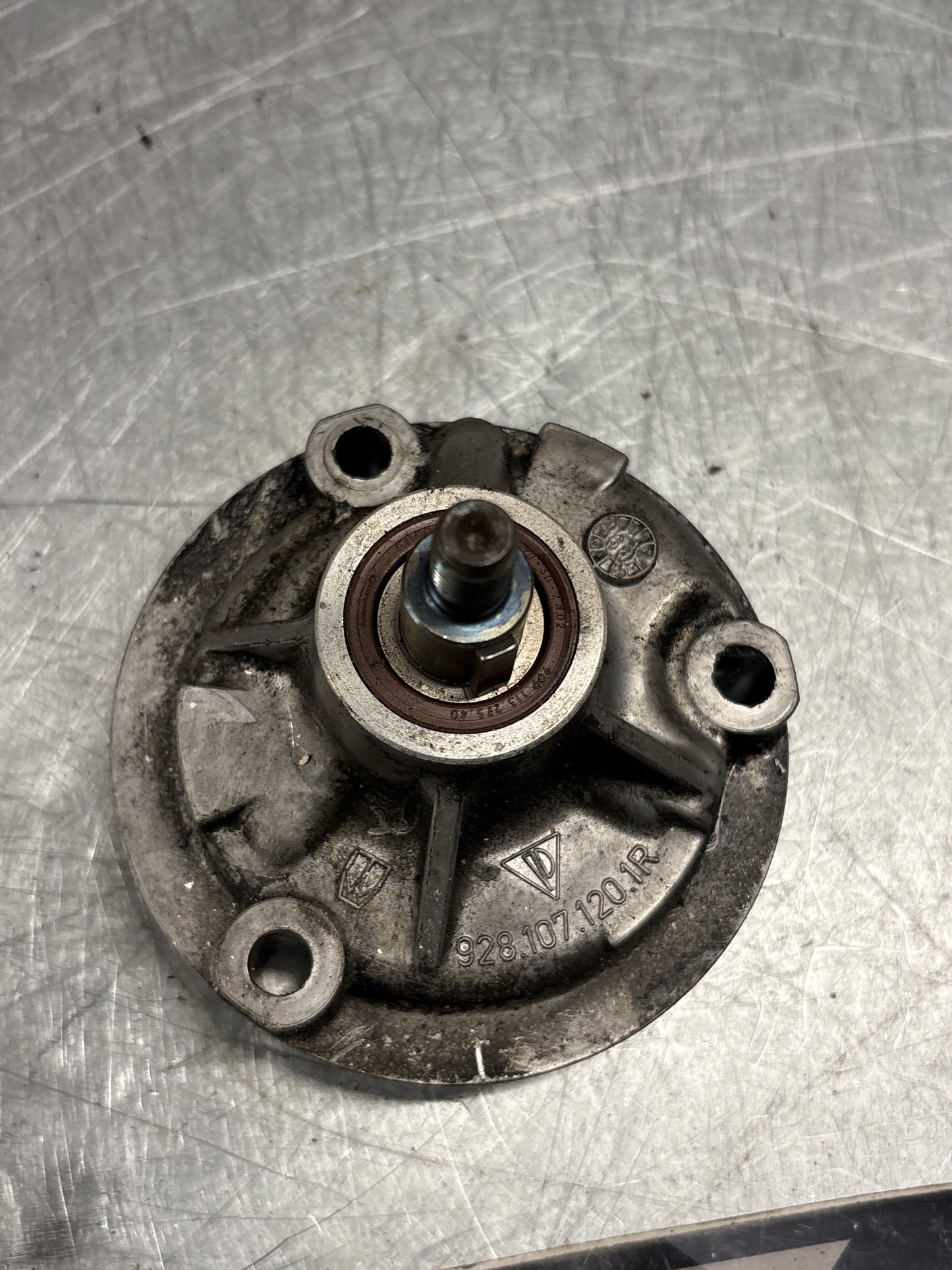 Porsche 928 Oil pump, used 9281071201R