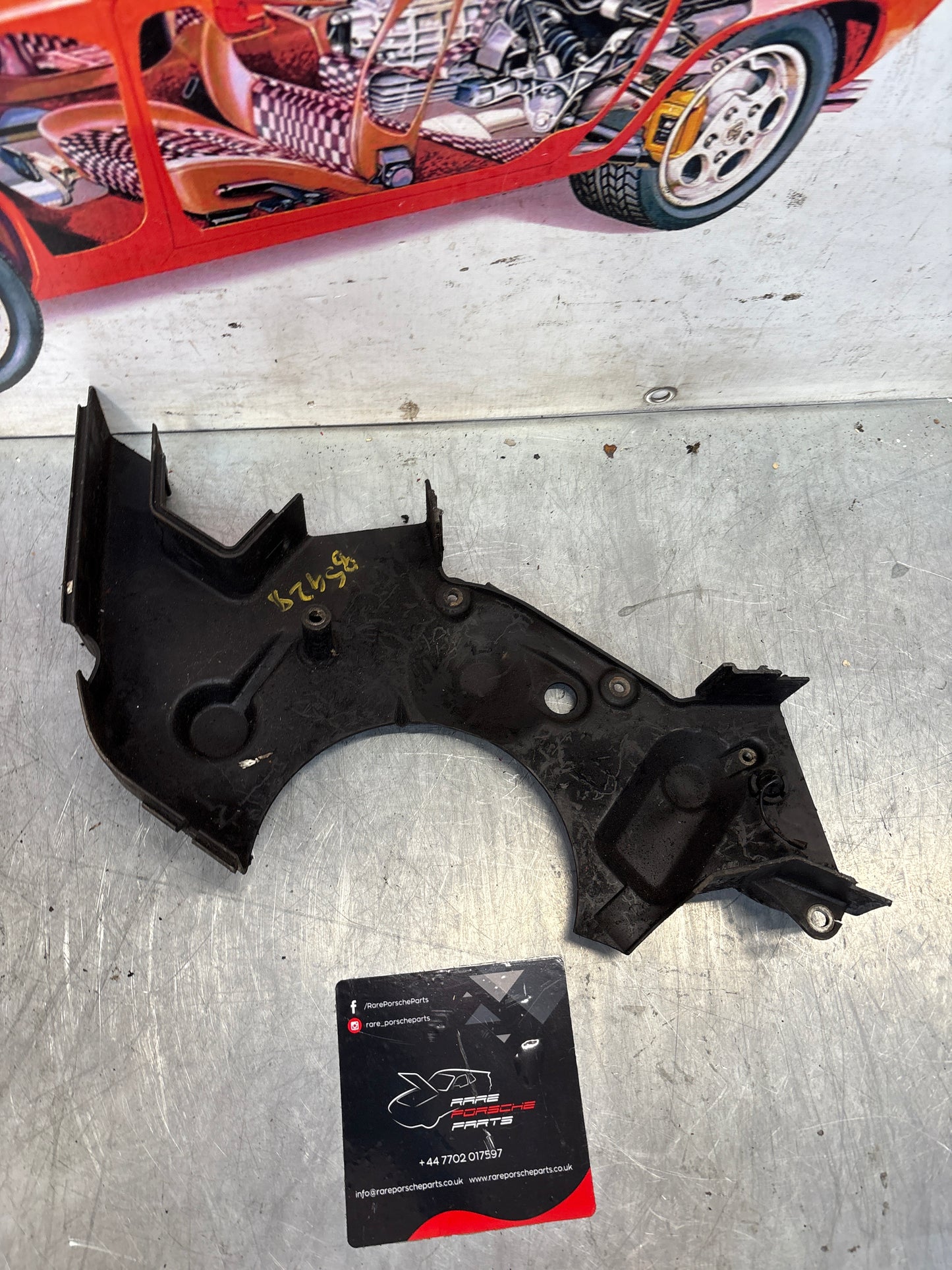Porsche 928 central cam belt cover, used 92810514404