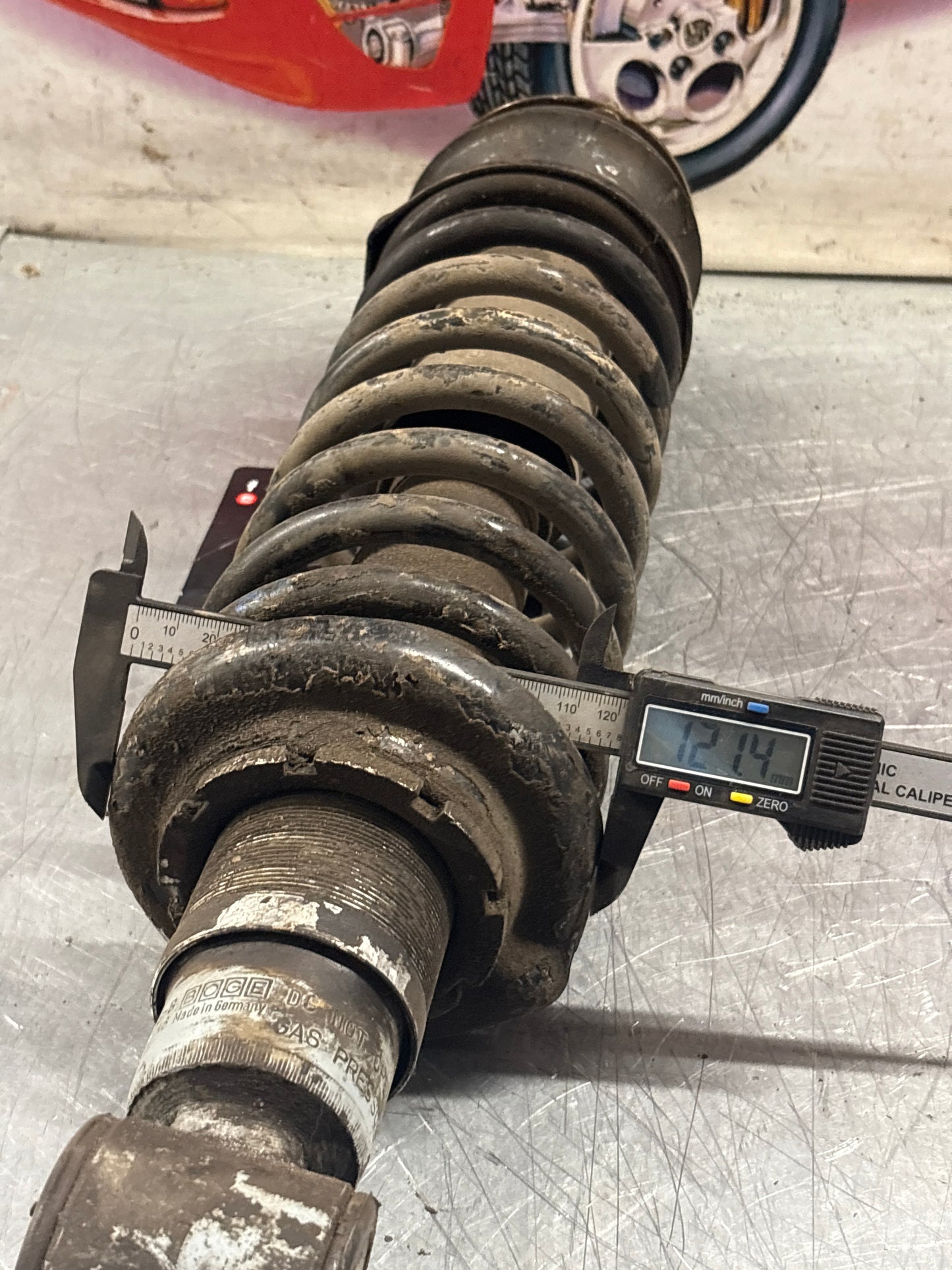 Porsche 928 rear shock absorber, used 92833305116