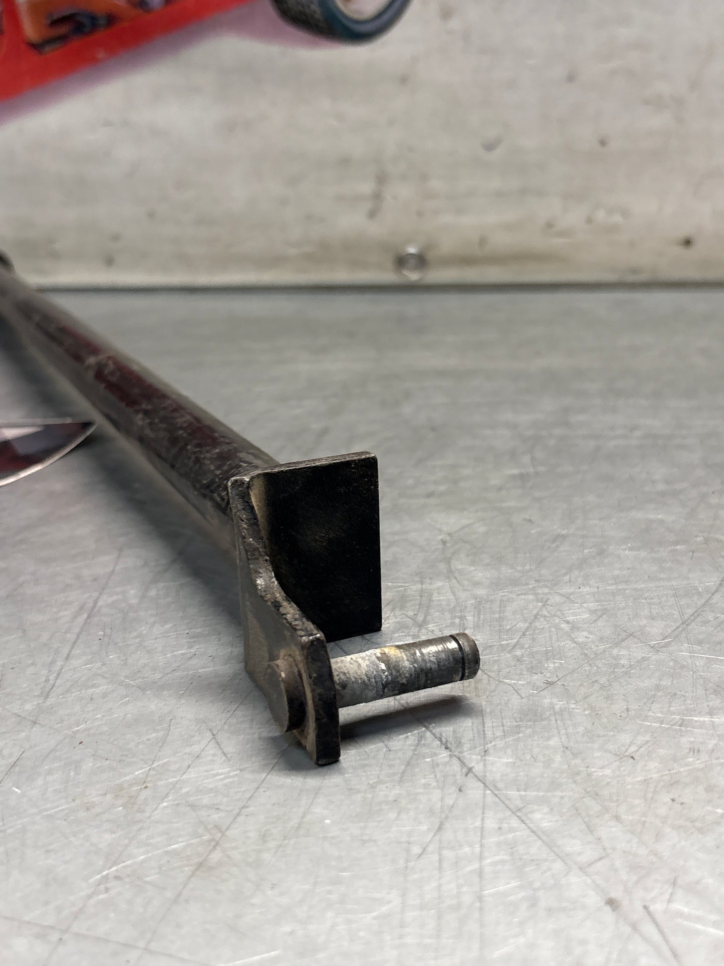 Porsche 928 manual gear shift rod, longer verson -1981, used, 92842402801