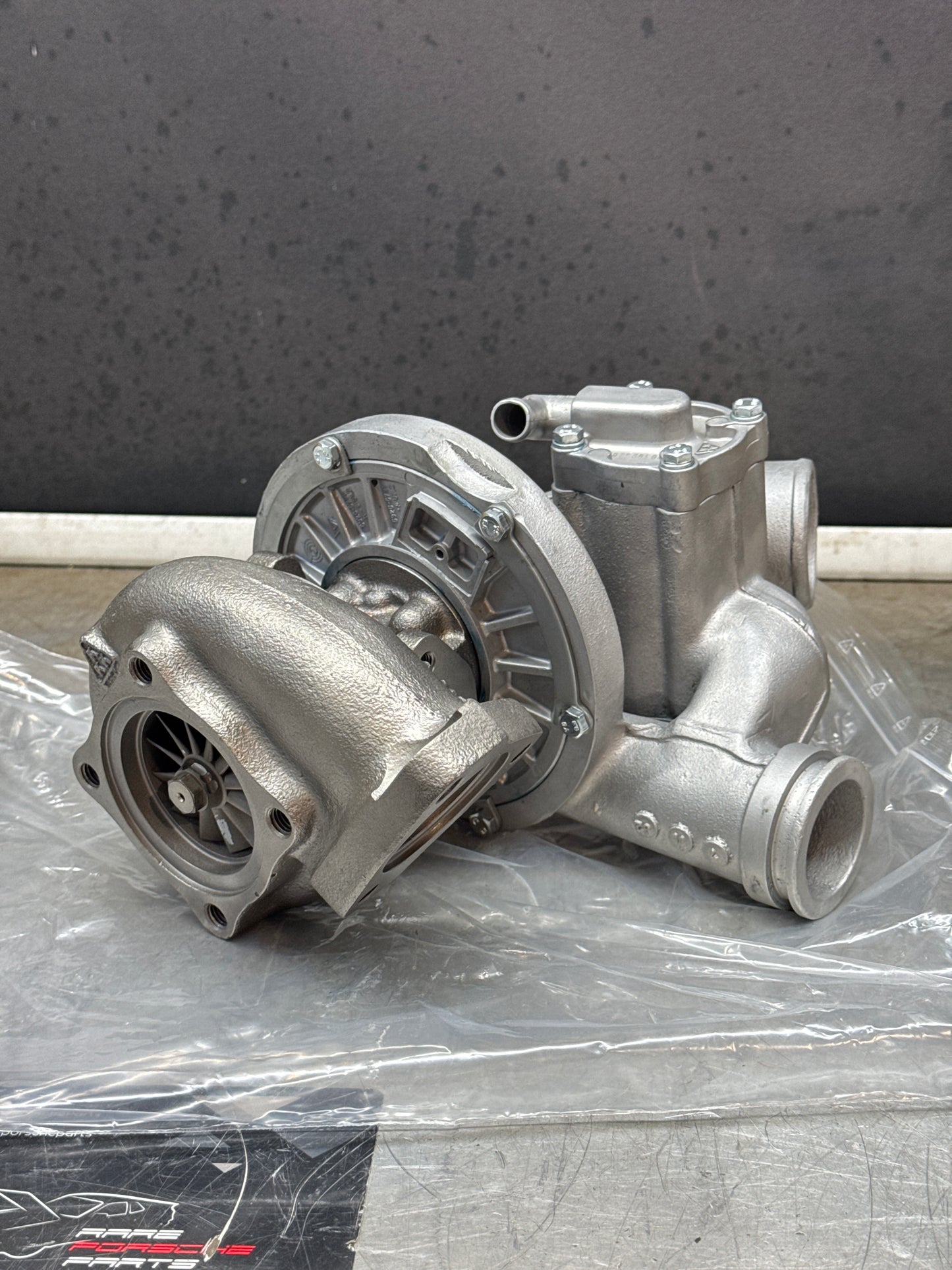 Porsche 924 Turbo, 170 PS 53269707007, Refurbished