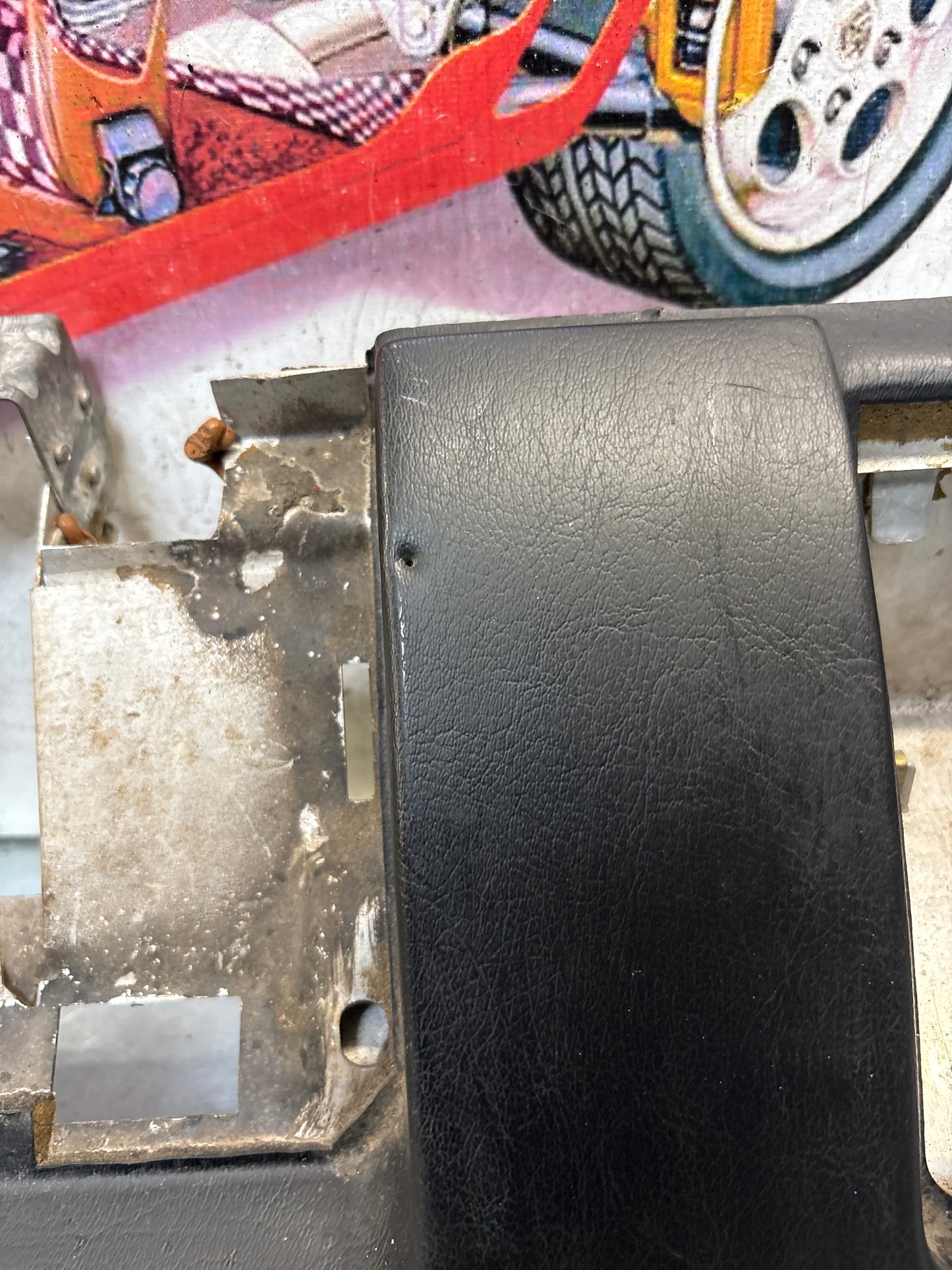 Porsche 911 964 dashboard lower knee protection trim, black leather, used 96455207304 / 96455207300