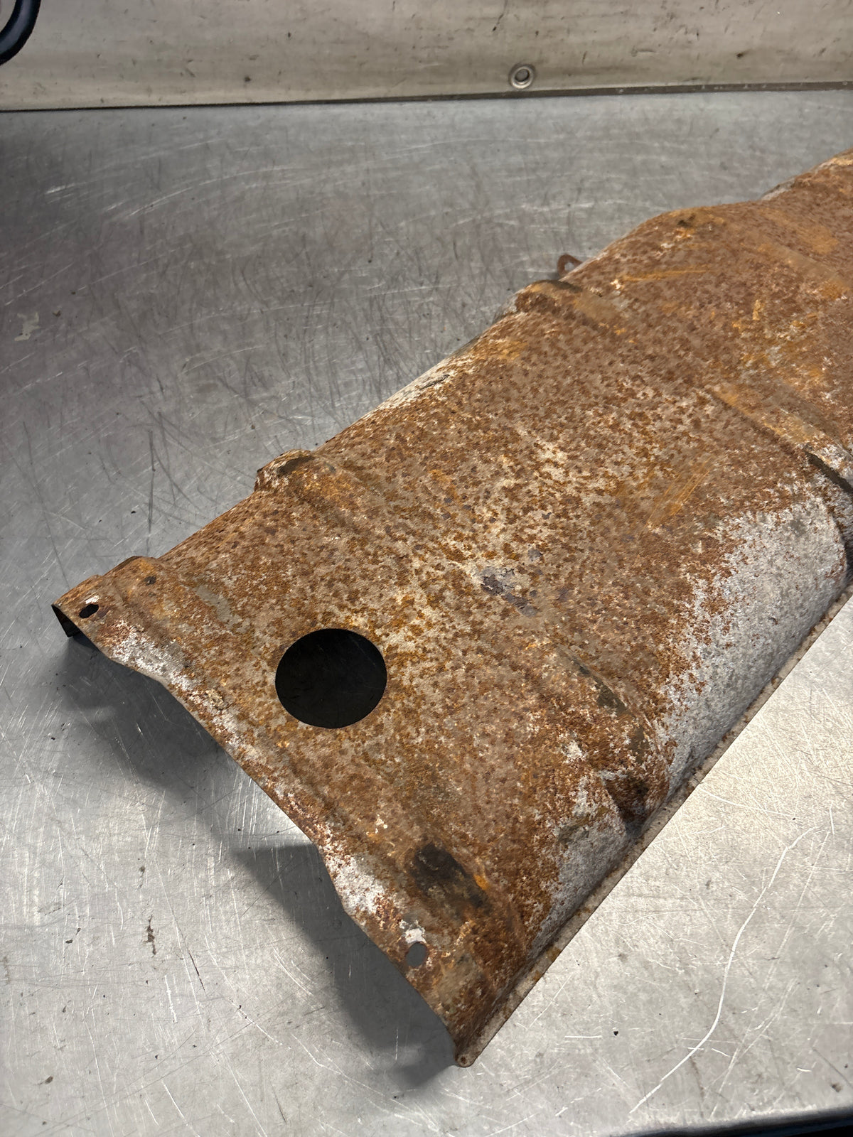 Porsche 928 heat protection plate, later type 92850449101, used
