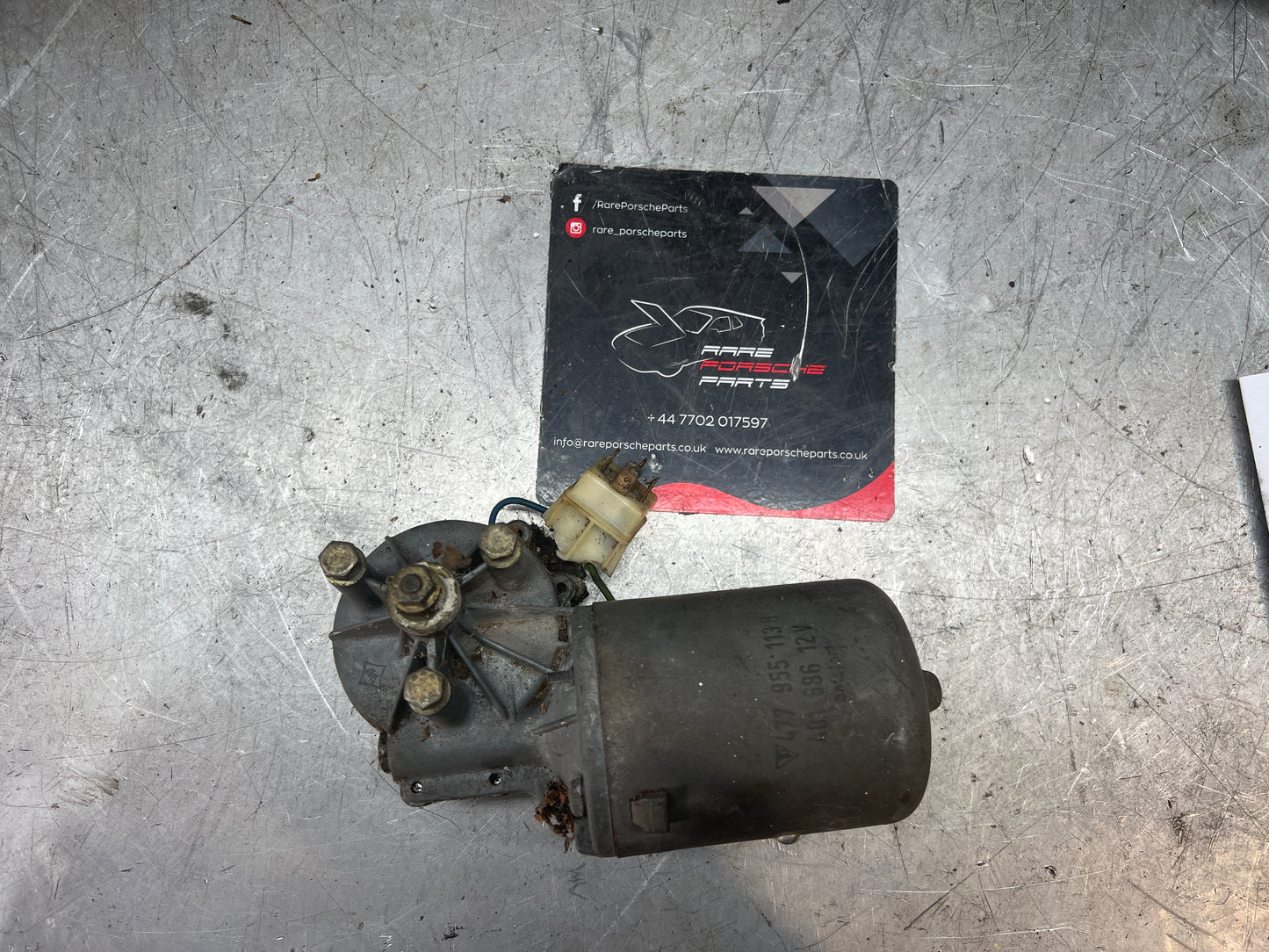 Porsche 924 / frühe 944 Frontwischermotor 477955113B gebraucht