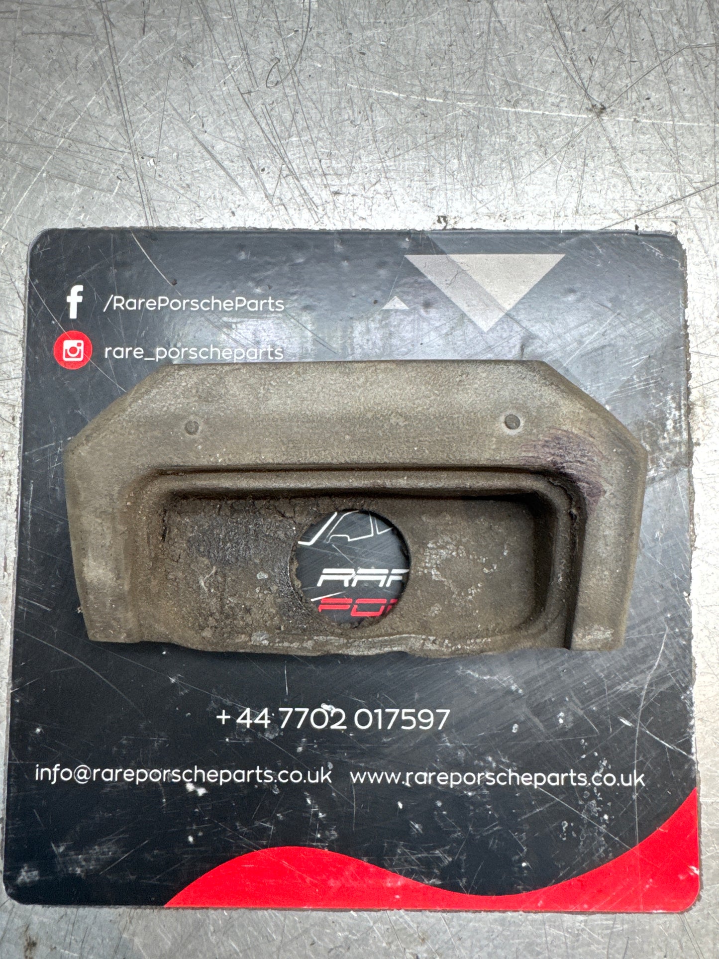 Porsche 924 rear hatch pin seal gasket rubber 477827366A right, used