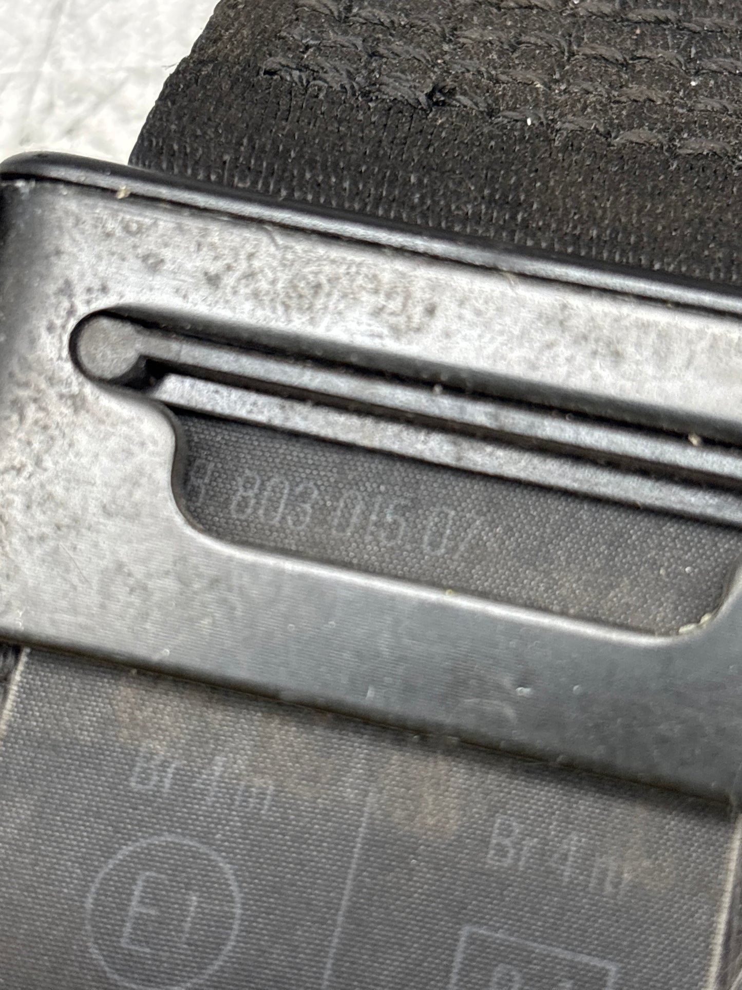 Porsche 928 rear left N/S seat belt 92880301507 used