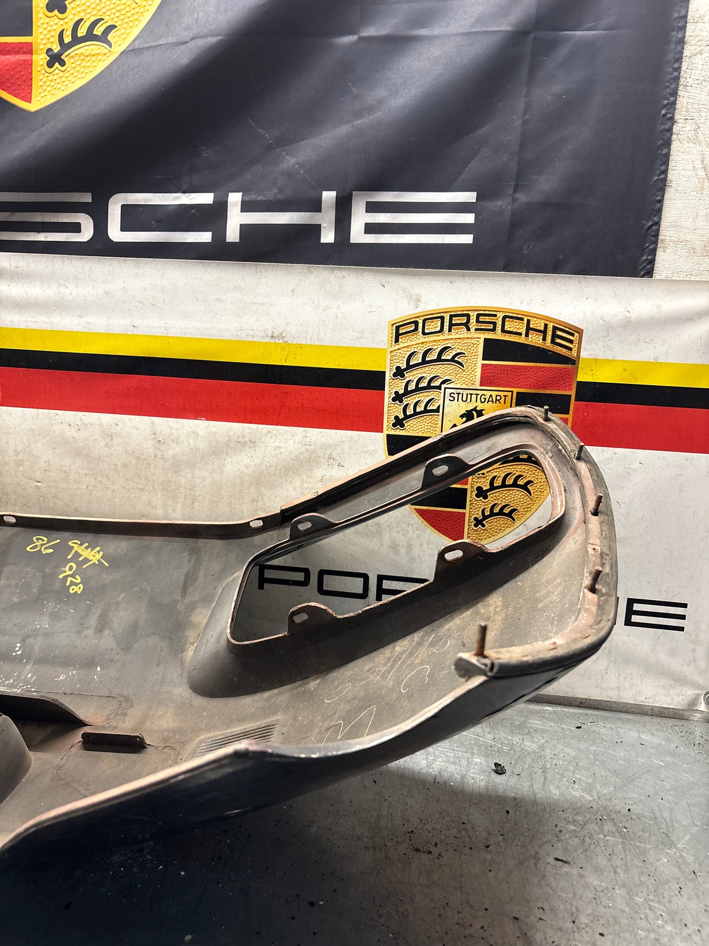 Porsche 928S rear bumper, used 928505023