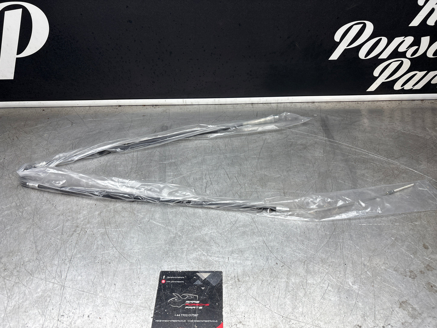 Porsche 924 Long handbrake cable, 92442414200