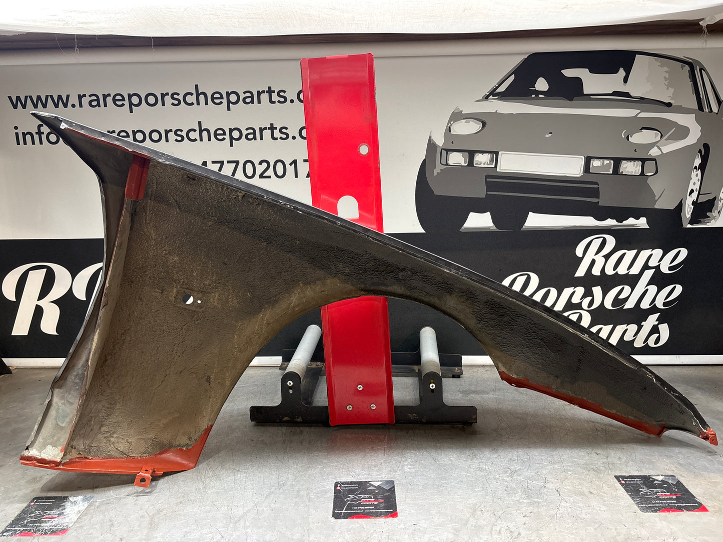 Porsche 944 early, N/S left front wing, used 93150302103 no rust