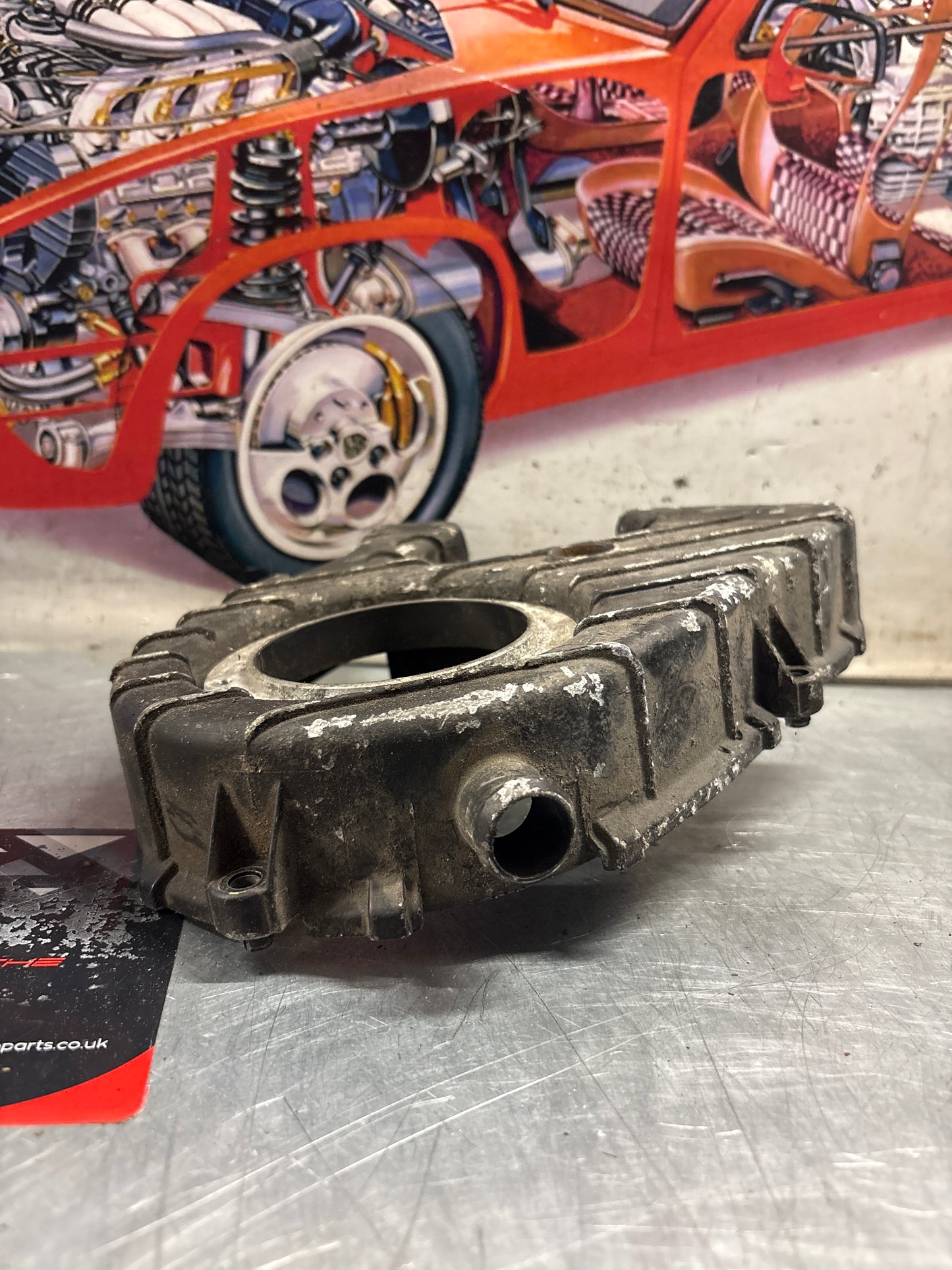 Porsche 928 S4 camshaft cover, used