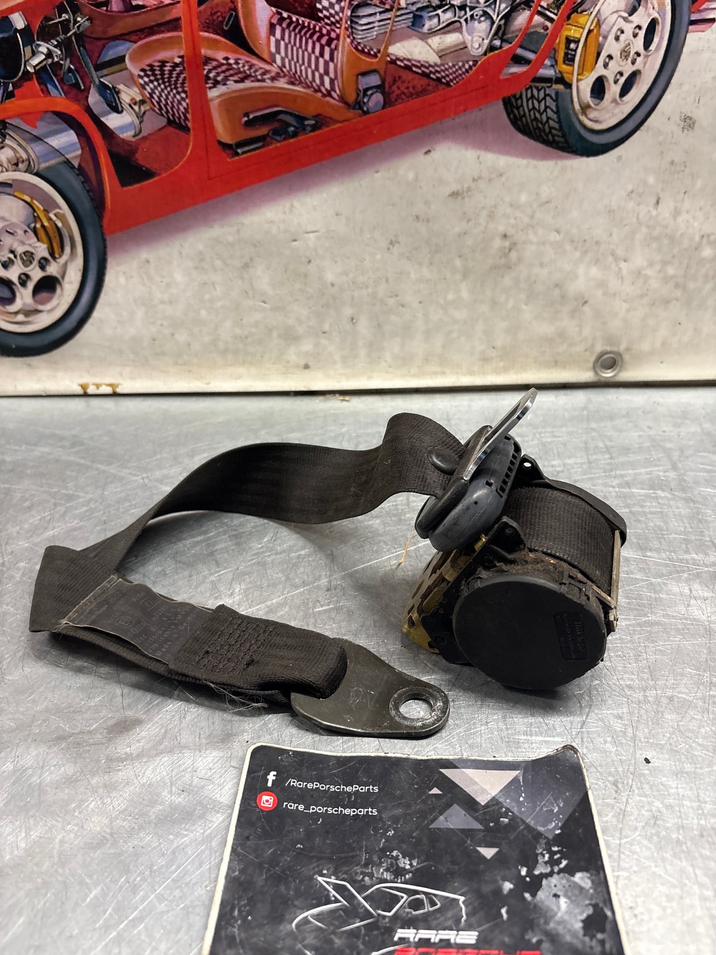 Porsche 911 964 left seat belt, used 96480303300