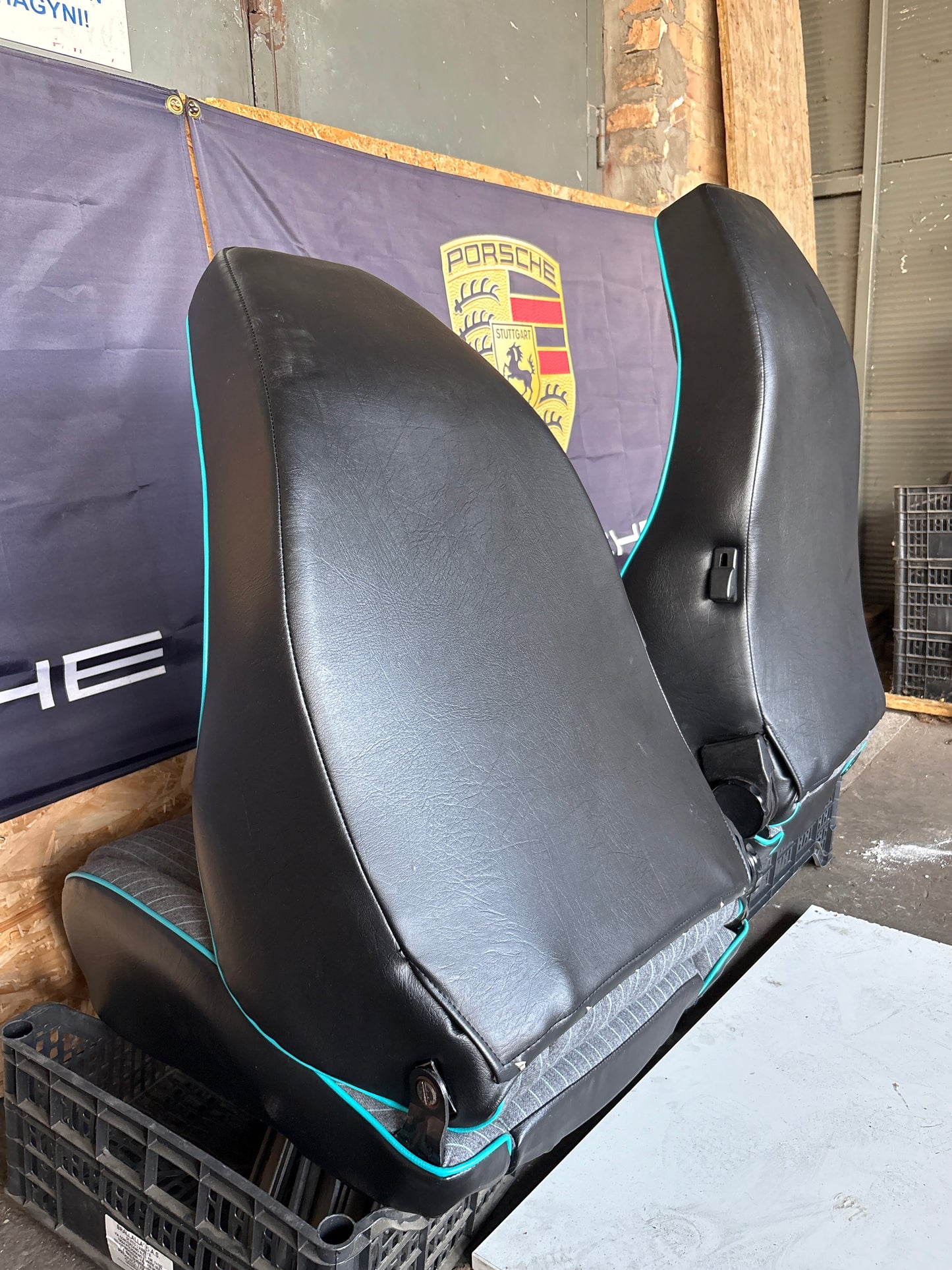 Porsche 924S Le Mans Recaro Sport seats set