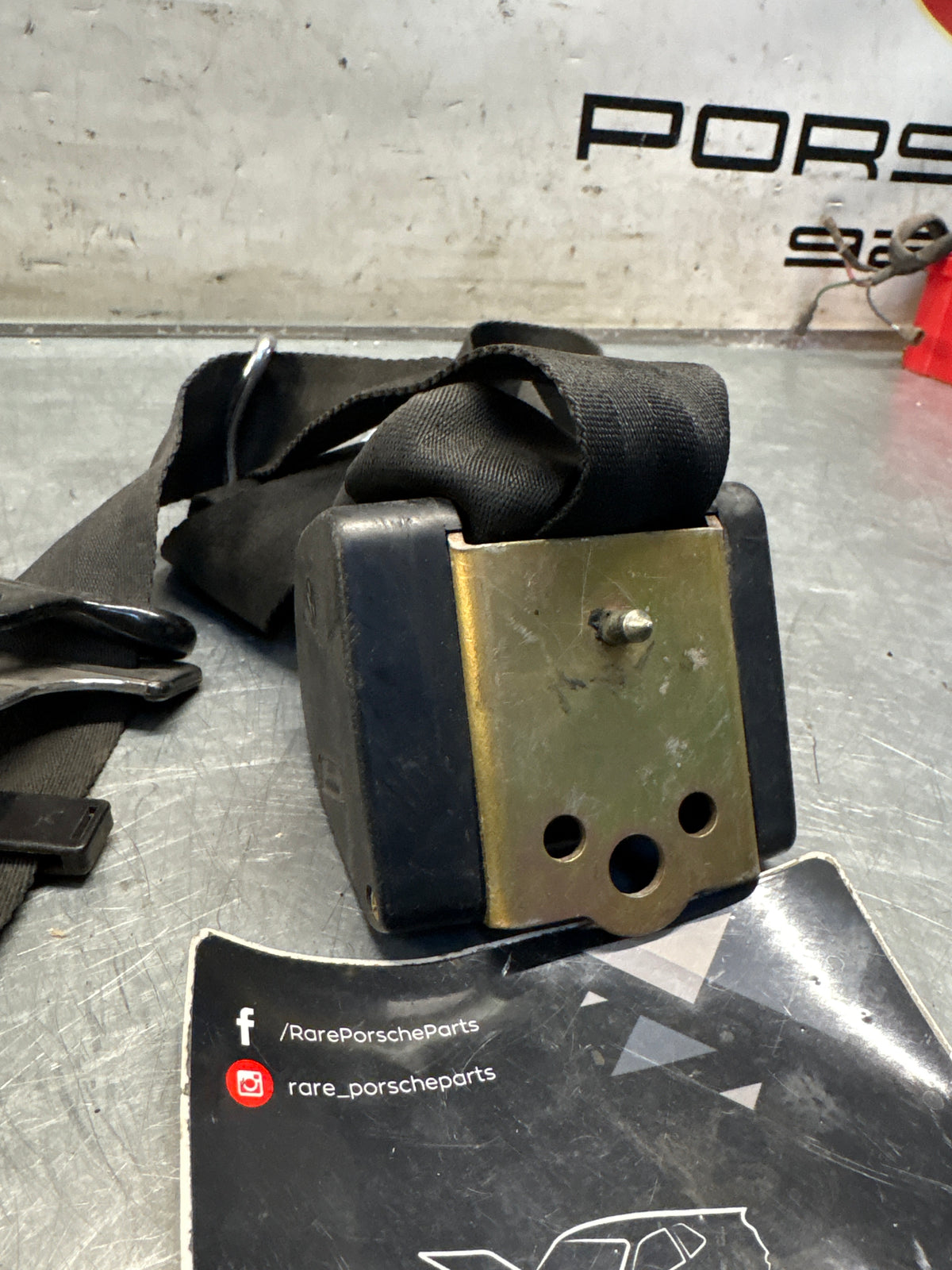 Porsche 914 right side seat belt, used 91480318210