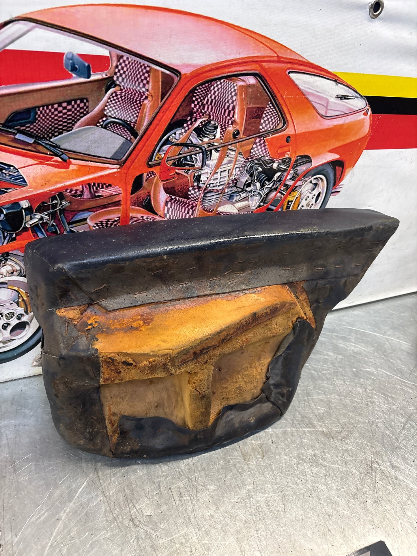 Porsche 928 rear left seat cushion, blue, leather, used 92852205951