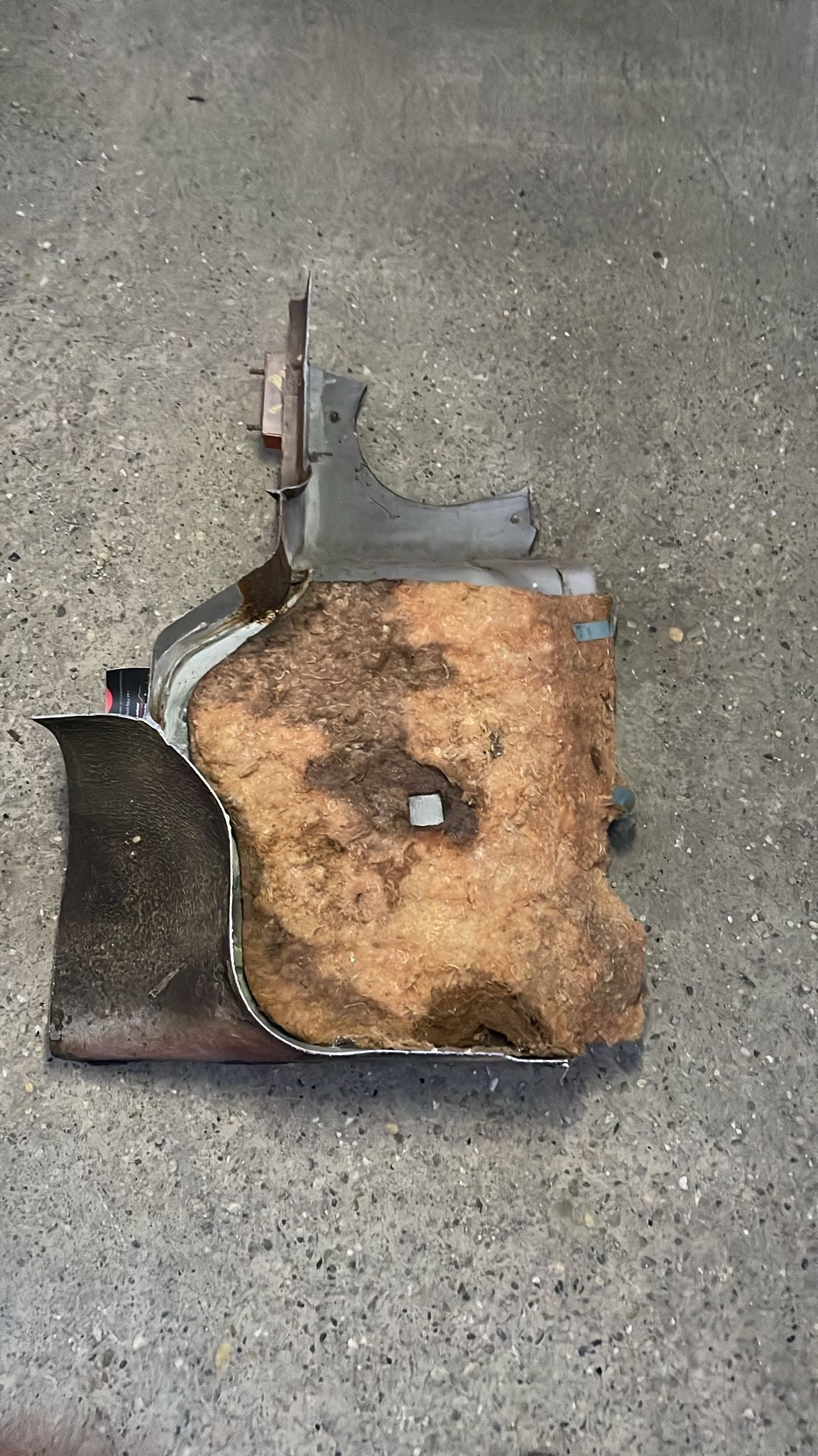 Porsche 924 / 944 Battery tray cut from a rust free body, LHD cars only