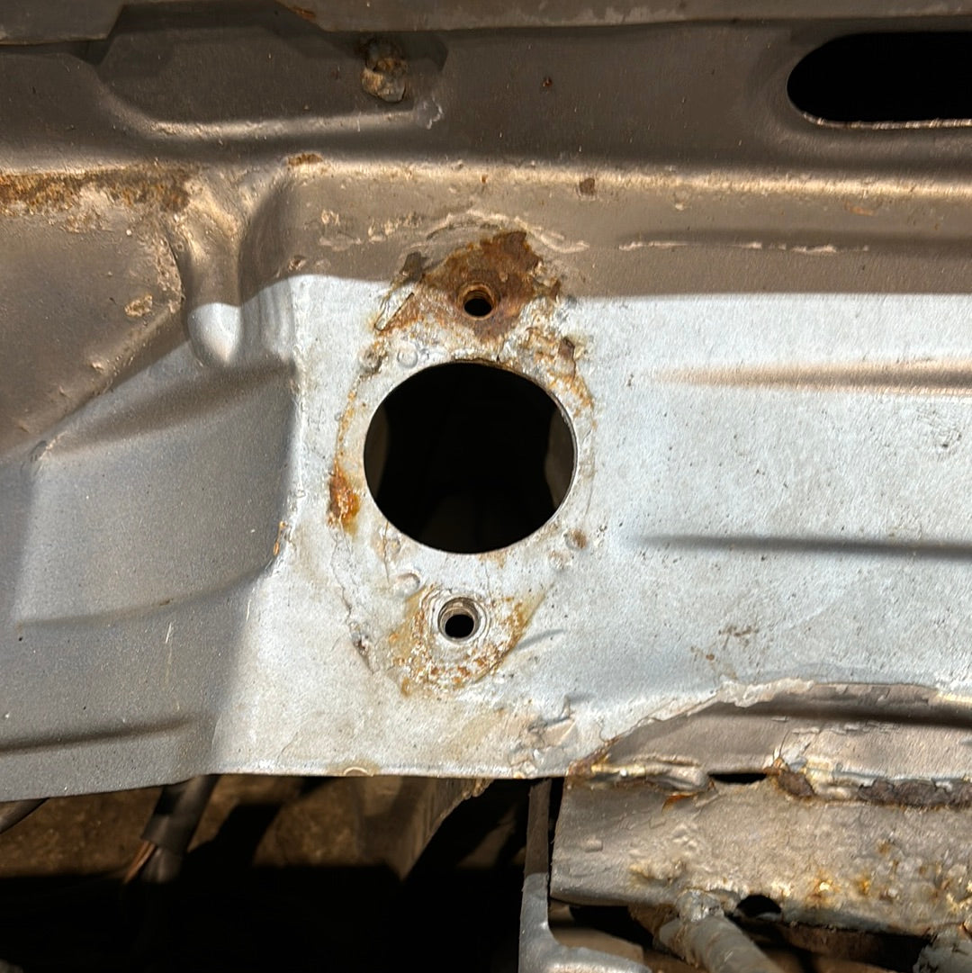 Porsche 924 Front end section cut