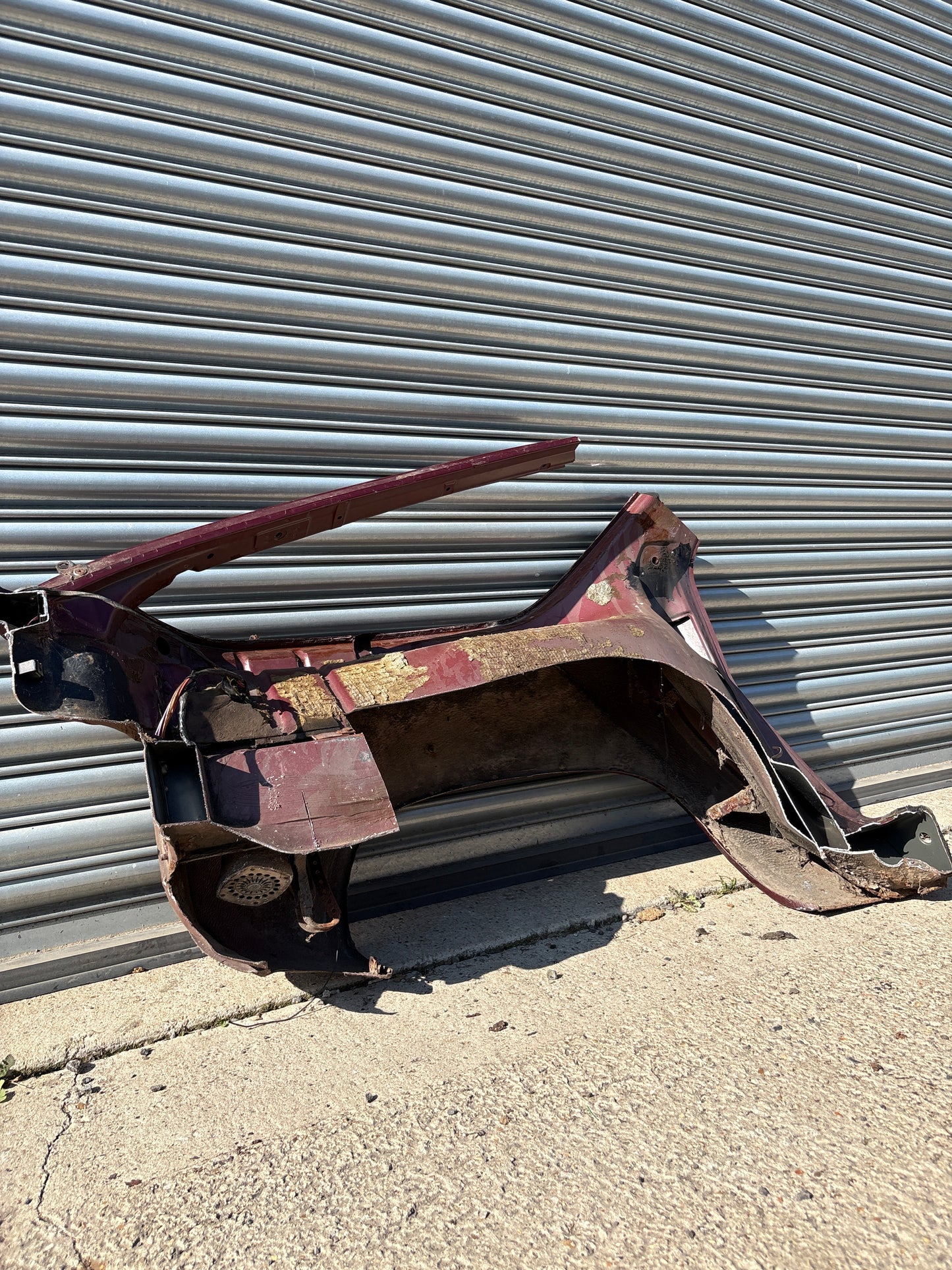 Porsche 928 rear left fender, 92850306219