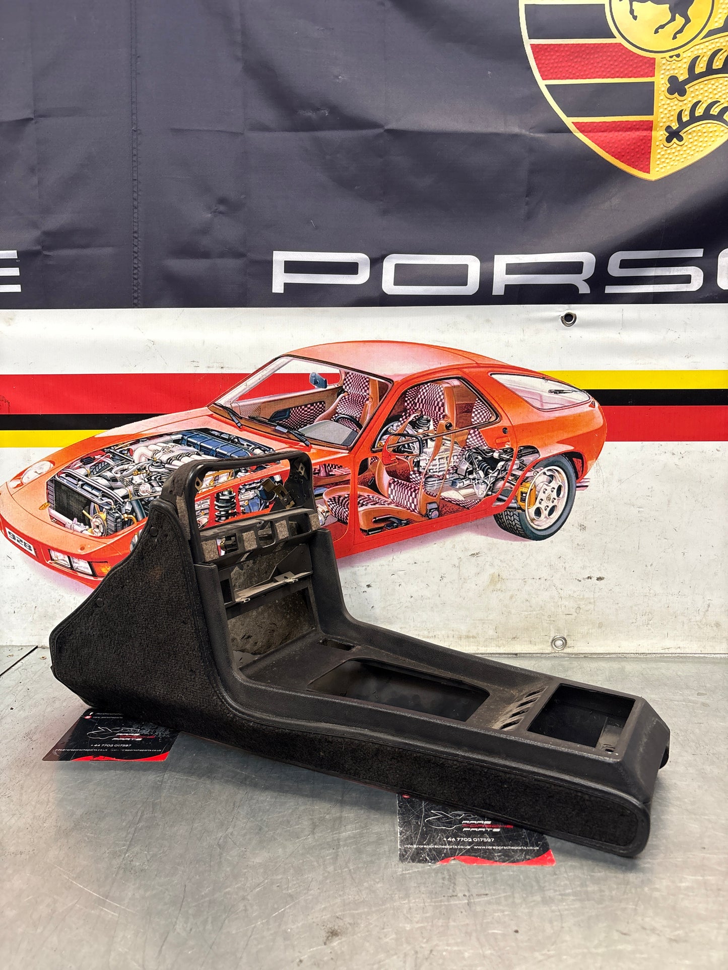 Porsche 924 944 centre console black with black carpet one switch hole 477857969 / 477857951 used