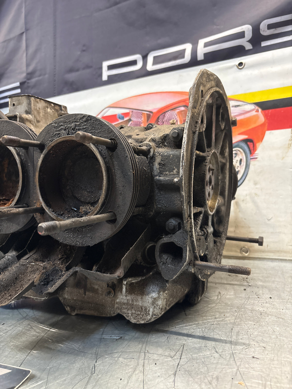Porsche 914 1.7 engine with cylinder heads, pistons and crankshaft, spares or repair EA076922