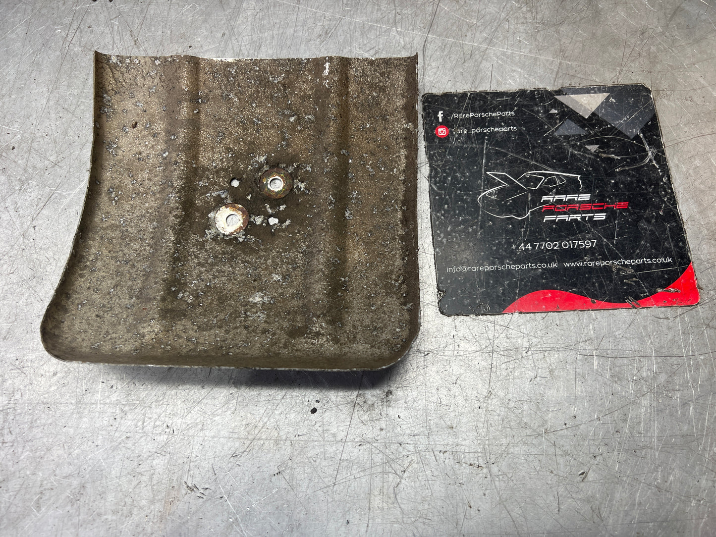 Porsche 968 944 Turbo S S2 - Brake Dust Shield, Cooling Plate 95134159000 used