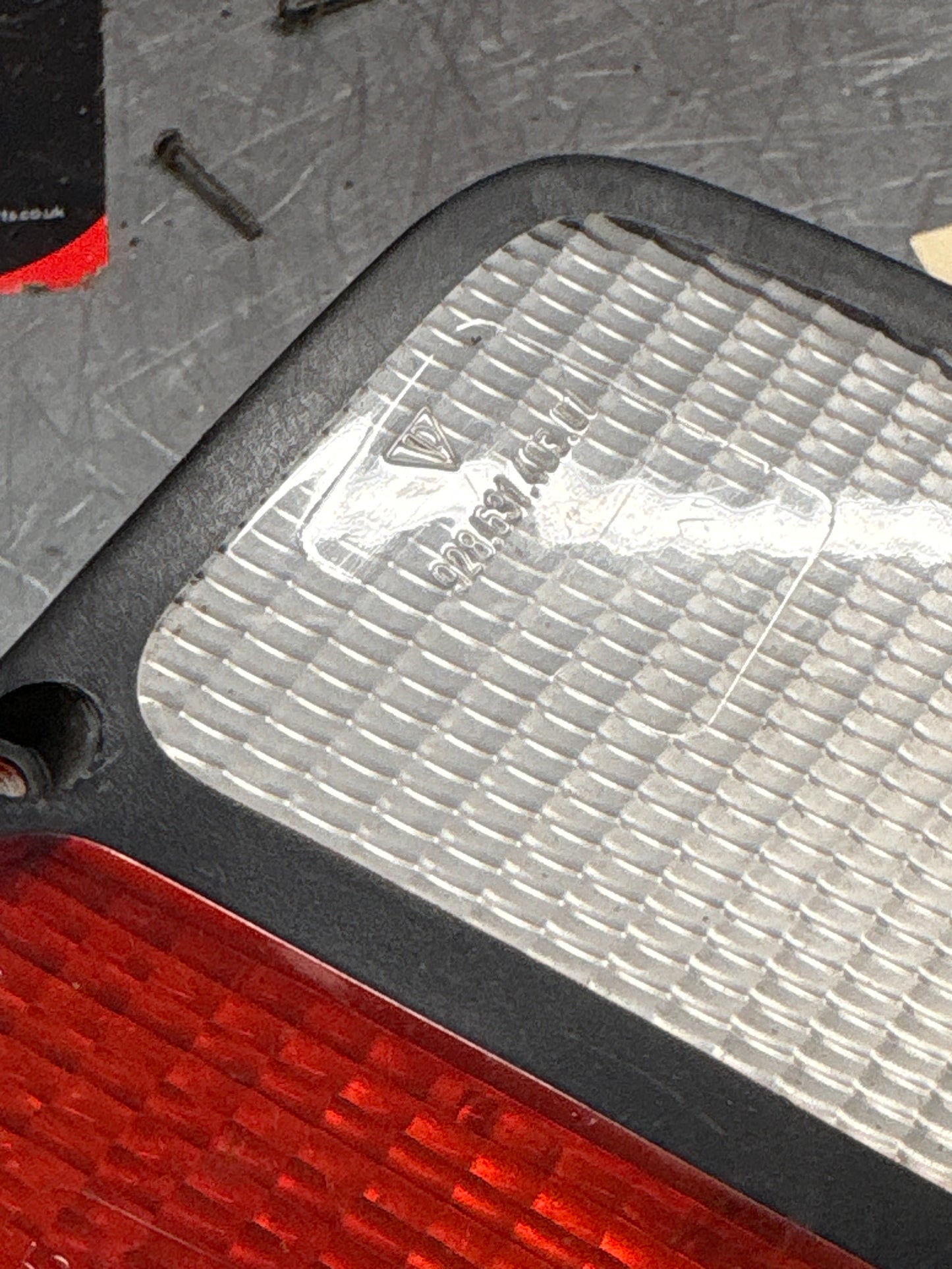 Porsche 928 rear light lens, left 92863140301, used