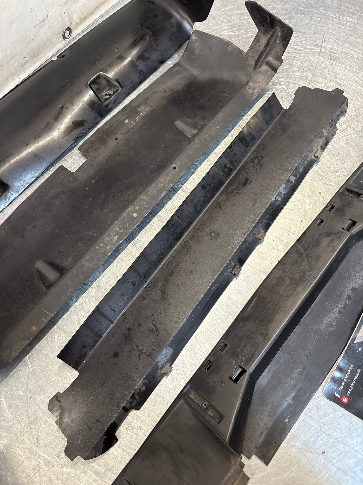 Porsche 944 S2 / turbo front air duct Kit used