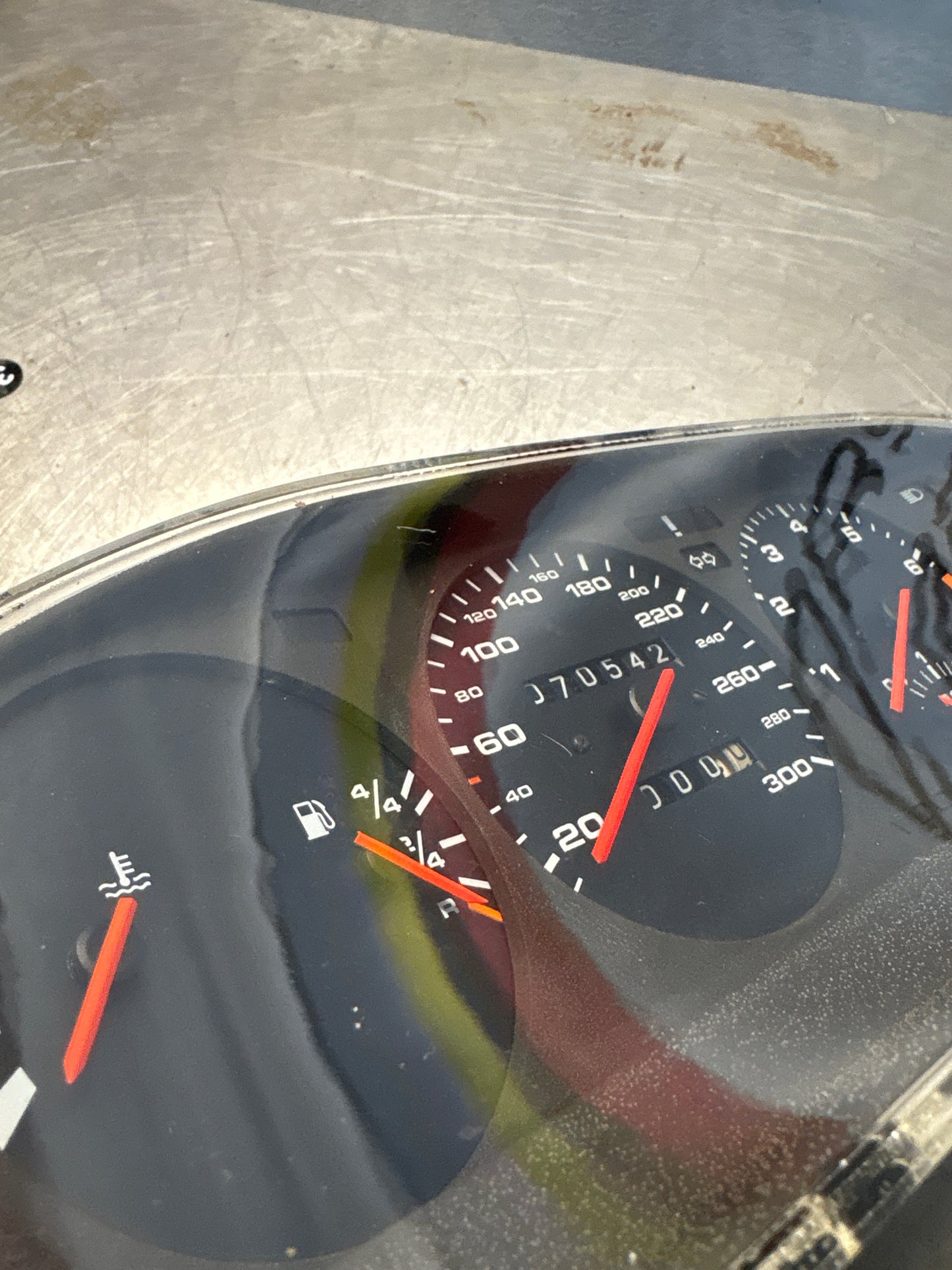 Porsche 944 Turbo dash clock binnacle pod speedometer, 951641311 used 070542 miles plastic screen has some small scratches