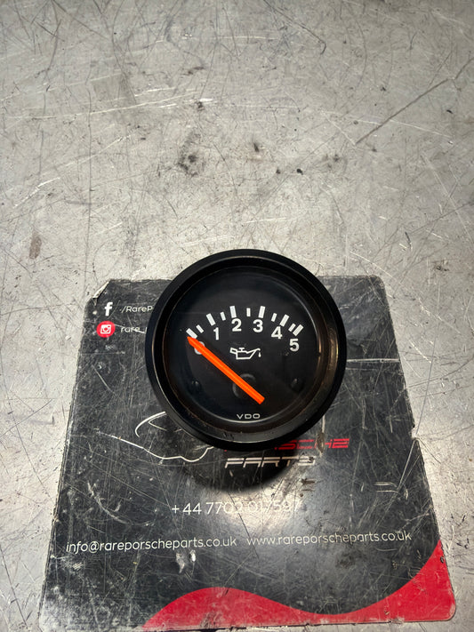 Porsche 924S VDO oil pressure gauge 5 bar, 94464111702 Used
