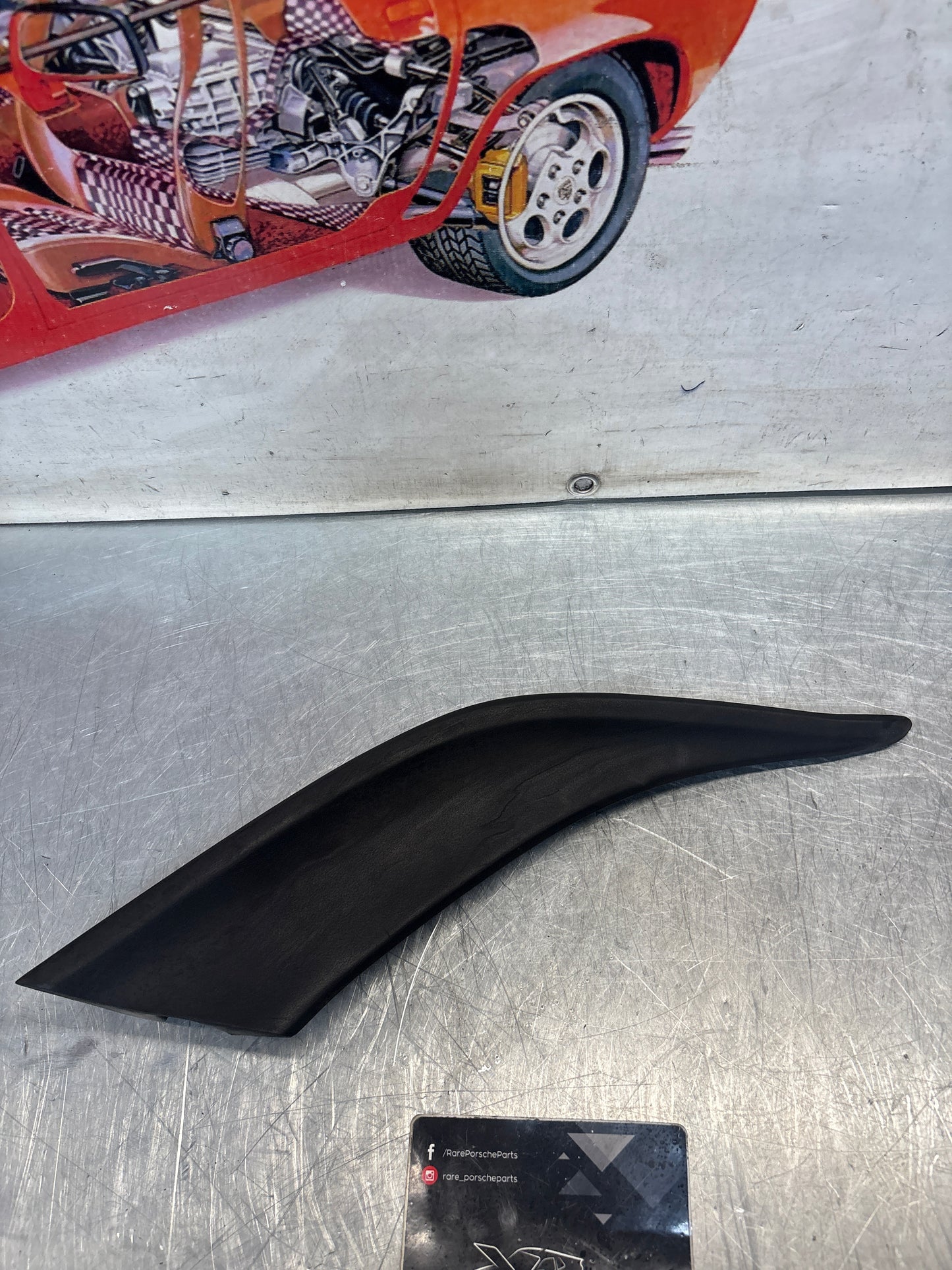 Porsche 928 Spoiler angolare posteriore sinistro, usato 92851207302