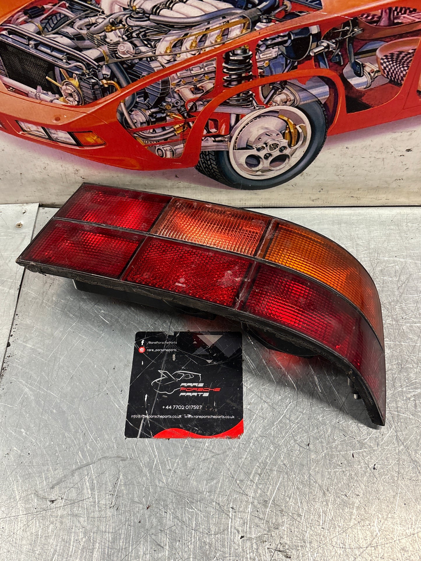 Porsche 944 right rear tail light 477945214 used