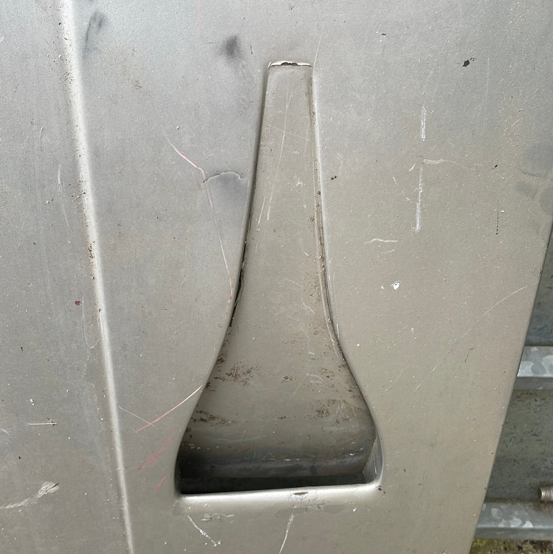 Porsche 924 turbo S2 bonnet, original part in used condition, needs to be straightened, used