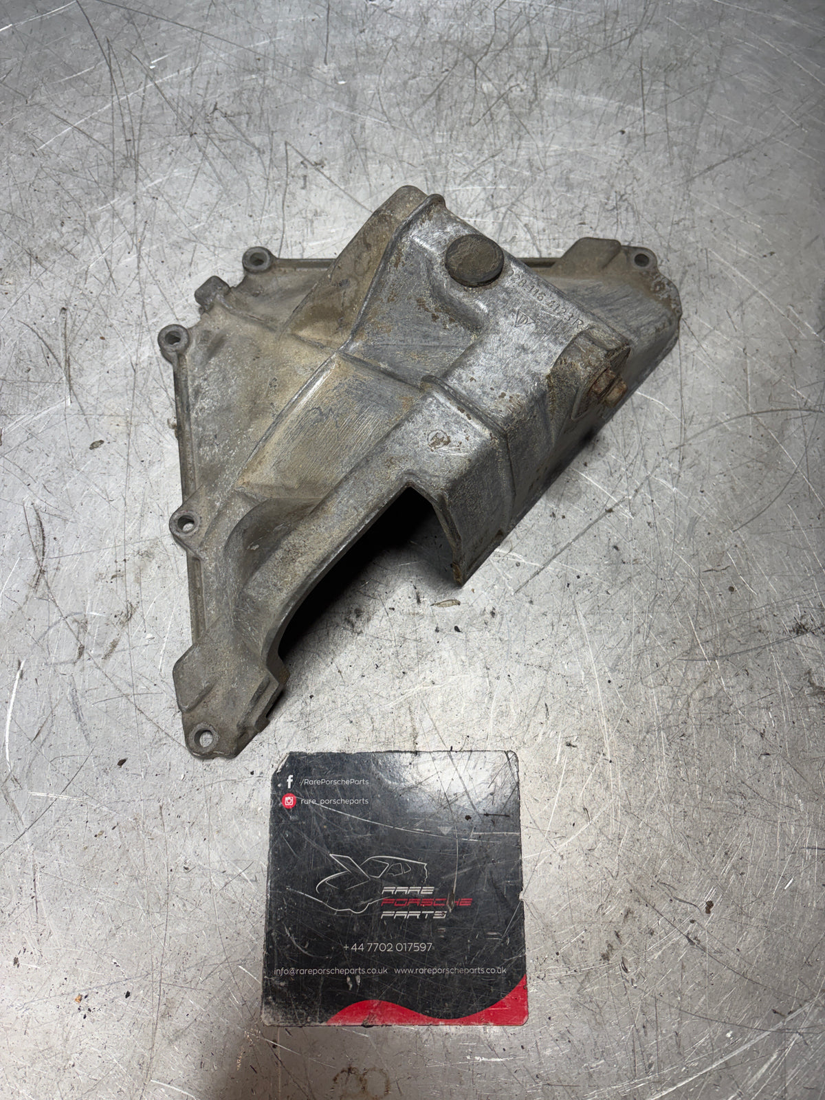 Porsche 928 bell housing ottom, 9281164123R, used