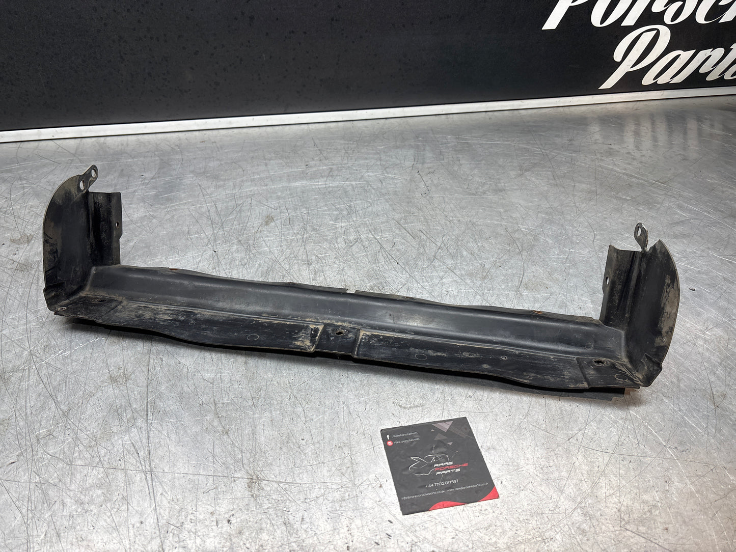 Porsche 944 air duct 94457592100, used