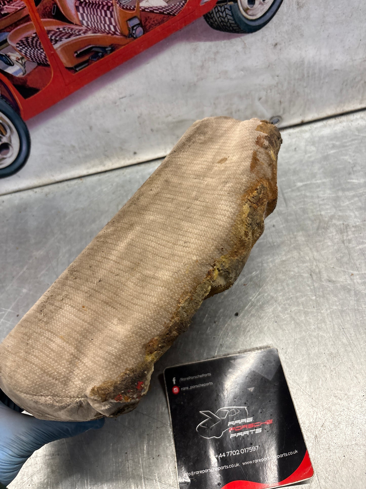 Porsche 928 rear left seat centre cushion,black pinstripe, carpeted, used 92852208751