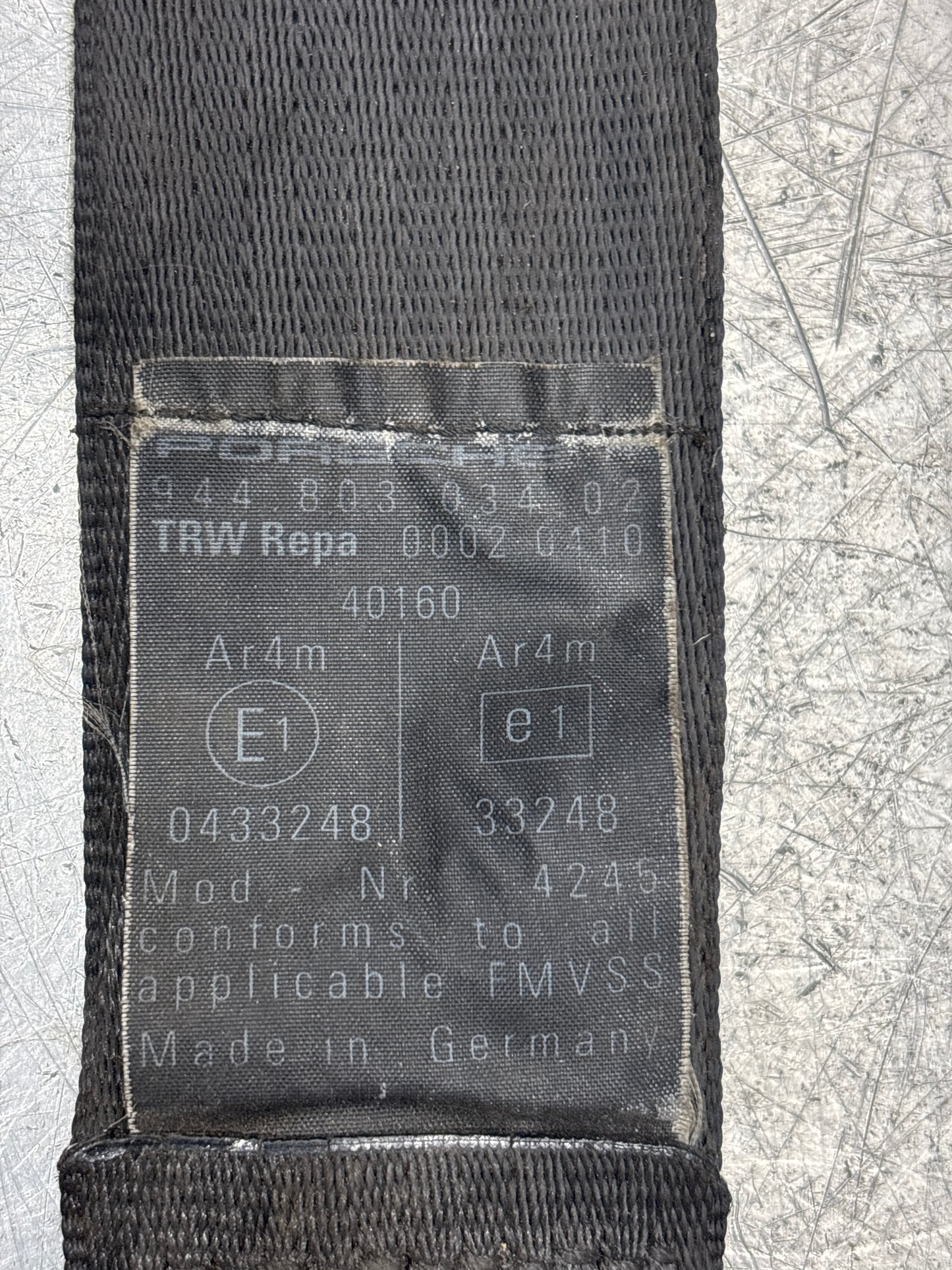 Porsche 944 S S2 Turbo front right O/S seat belt 94480303402, used